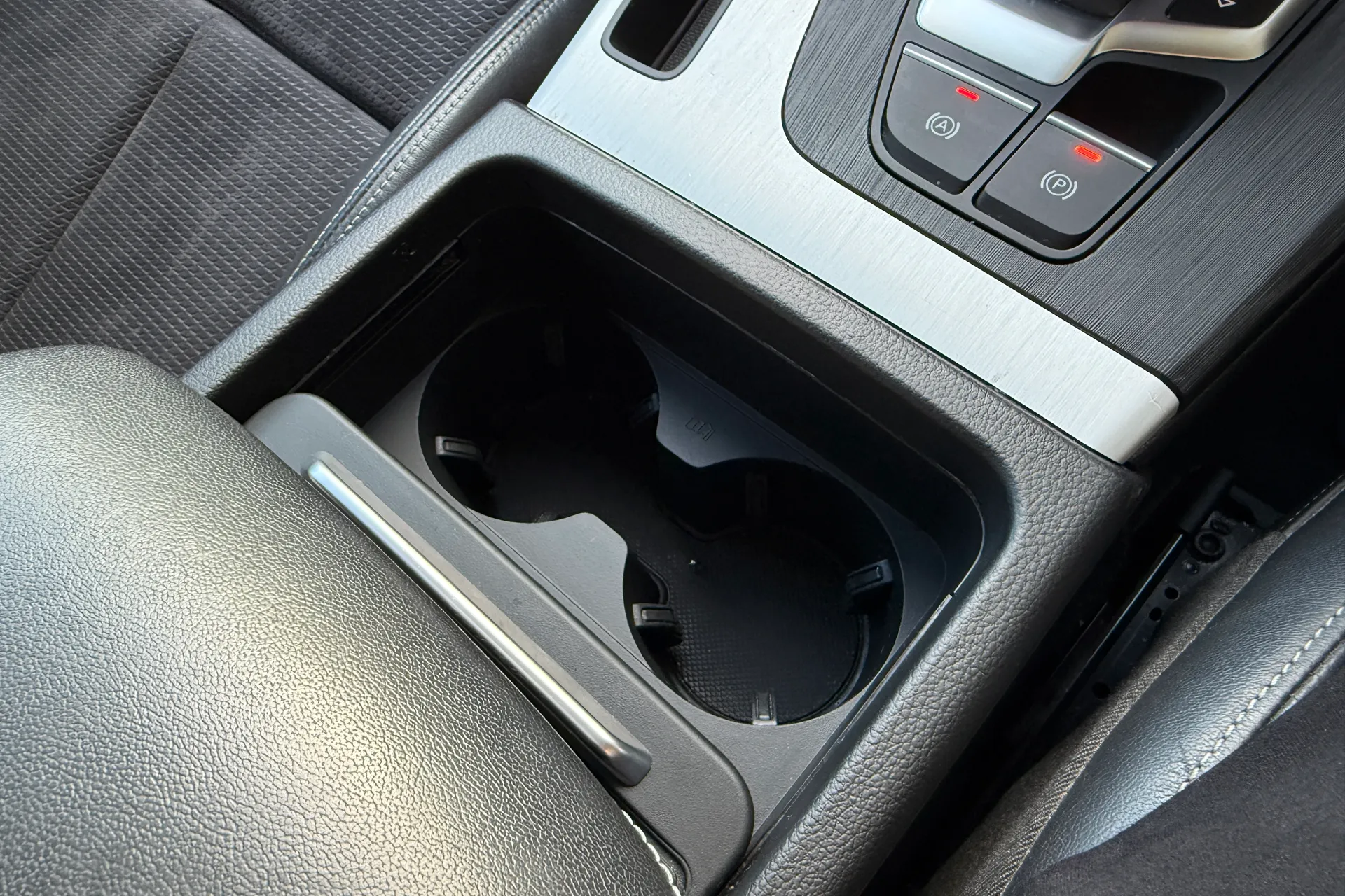 Audi Q5 thumbnail image number 29