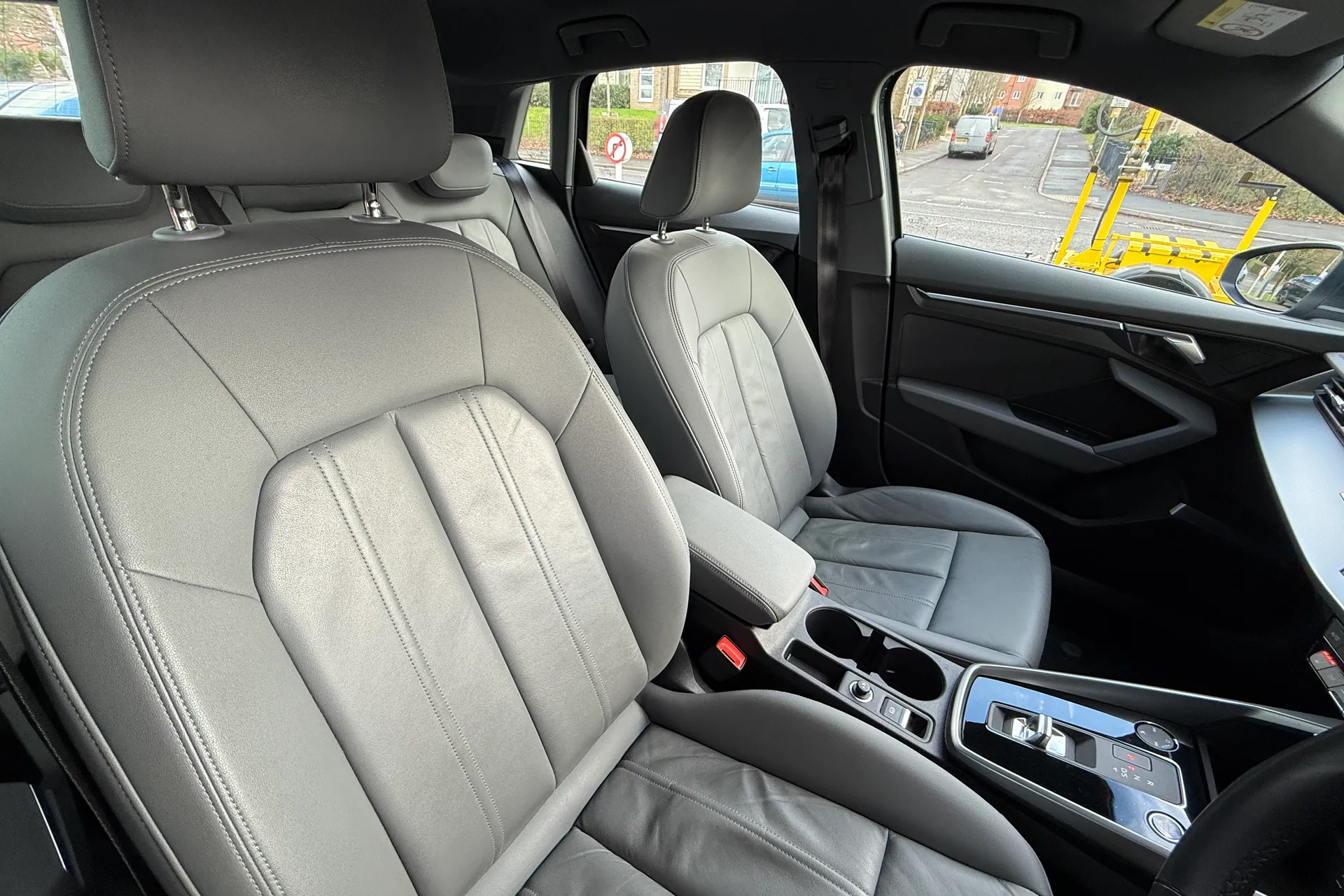 Audi A3 thumbnail image number 9