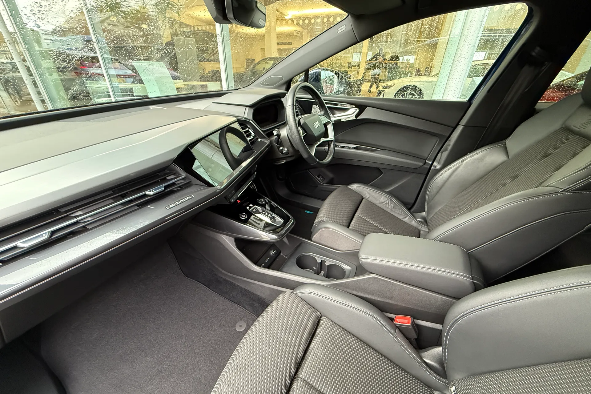 Audi Q4 thumbnail image number 58