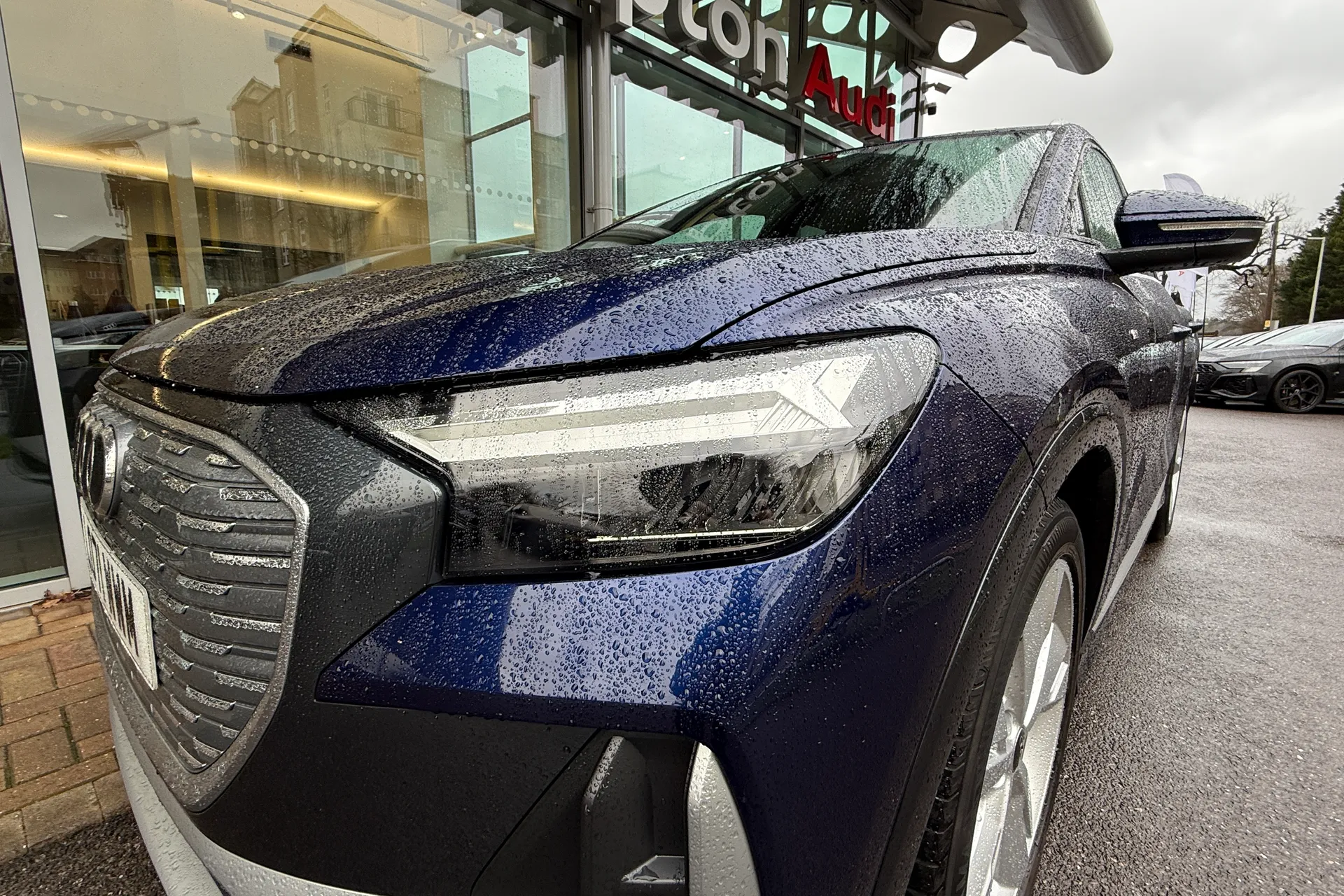 Audi Q4 thumbnail image number 63