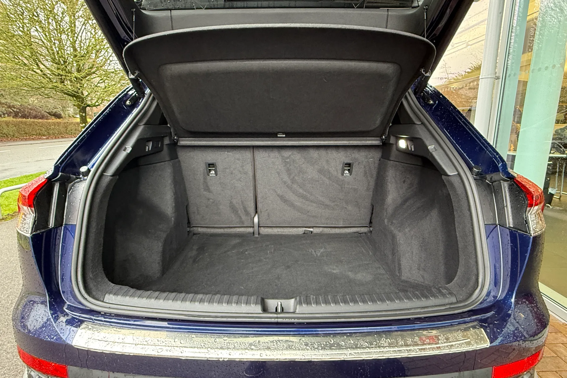 Audi Q4 thumbnail image number 53