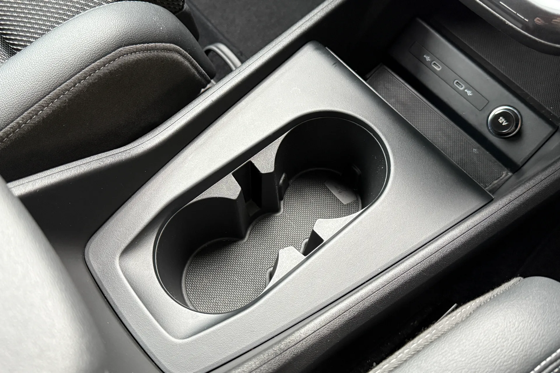 Audi Q4 thumbnail image number 34