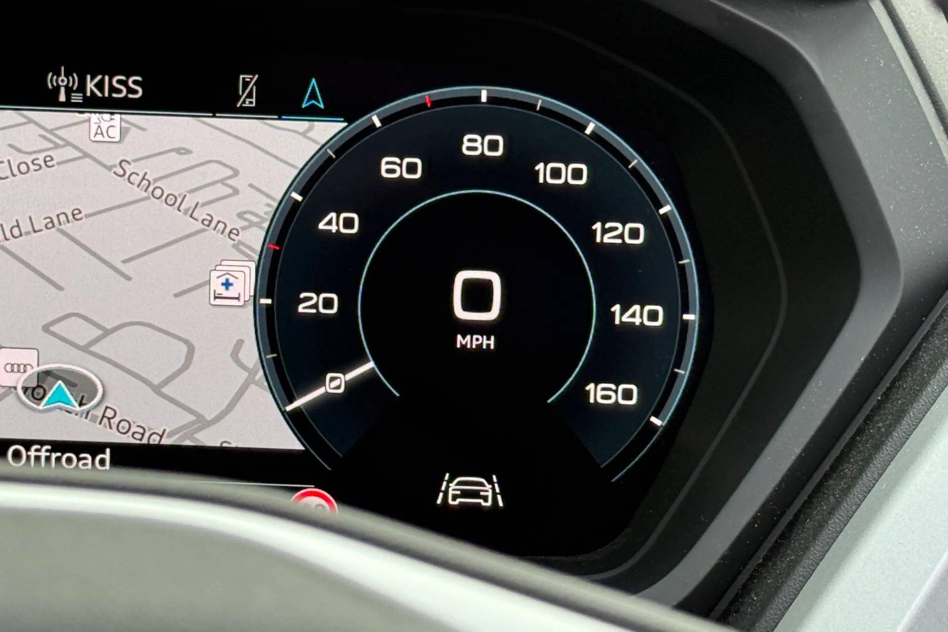 Audi Q4 thumbnail image number 13