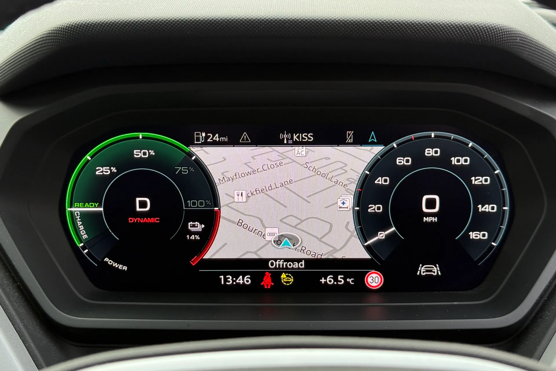 Audi Q4 thumbnail image number 7