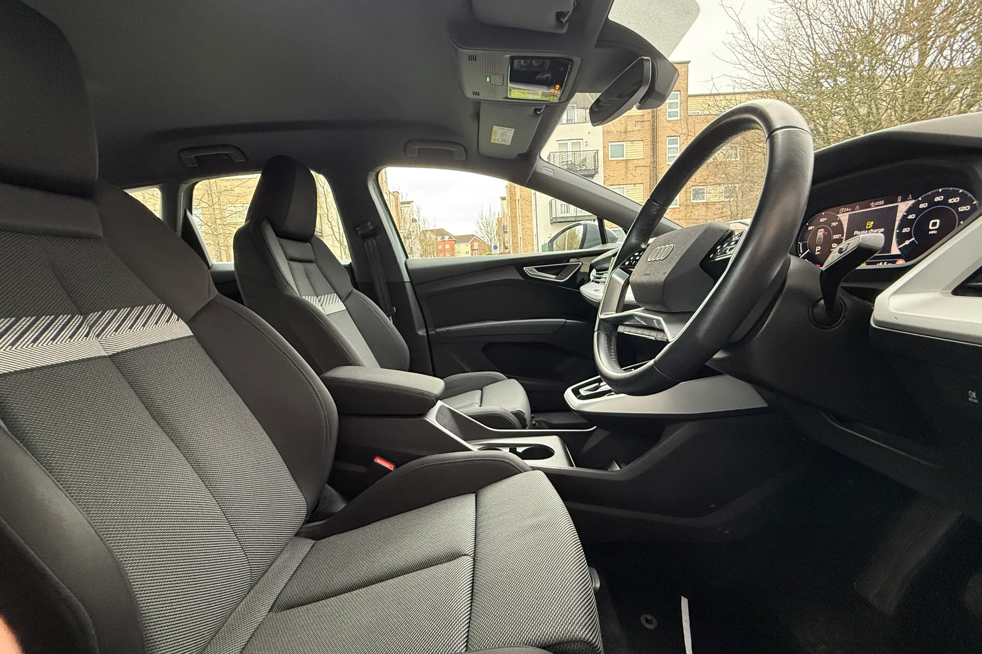 Audi Q4 thumbnail image number 25