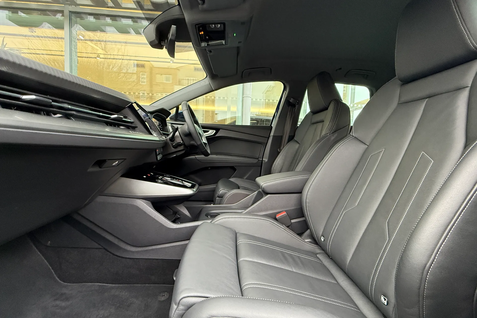 Audi Q4 thumbnail image number 49