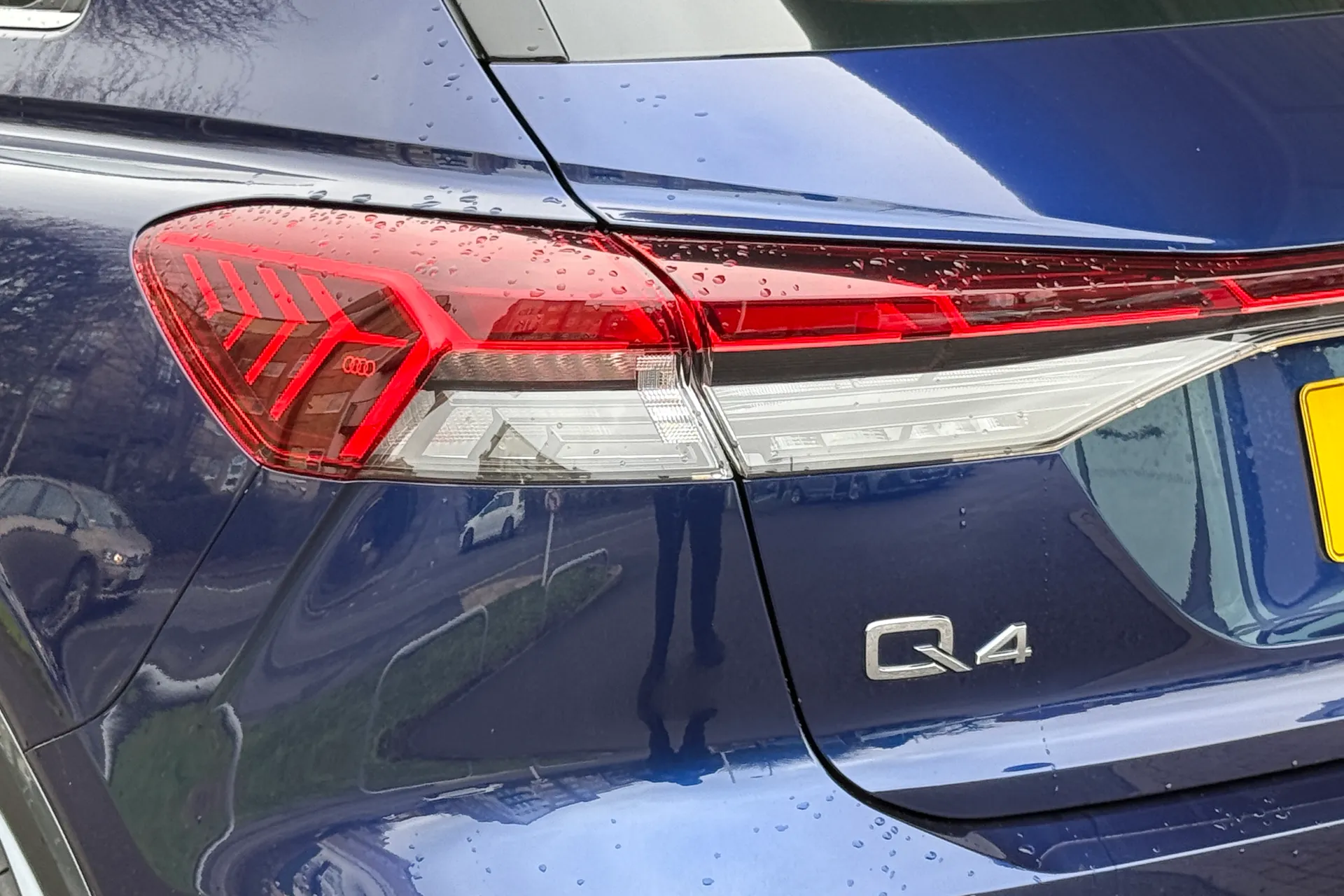 Audi Q4 thumbnail image number 42