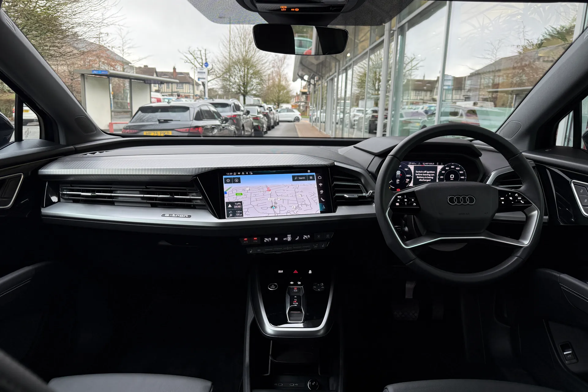 Audi Q4 thumbnail image number 3