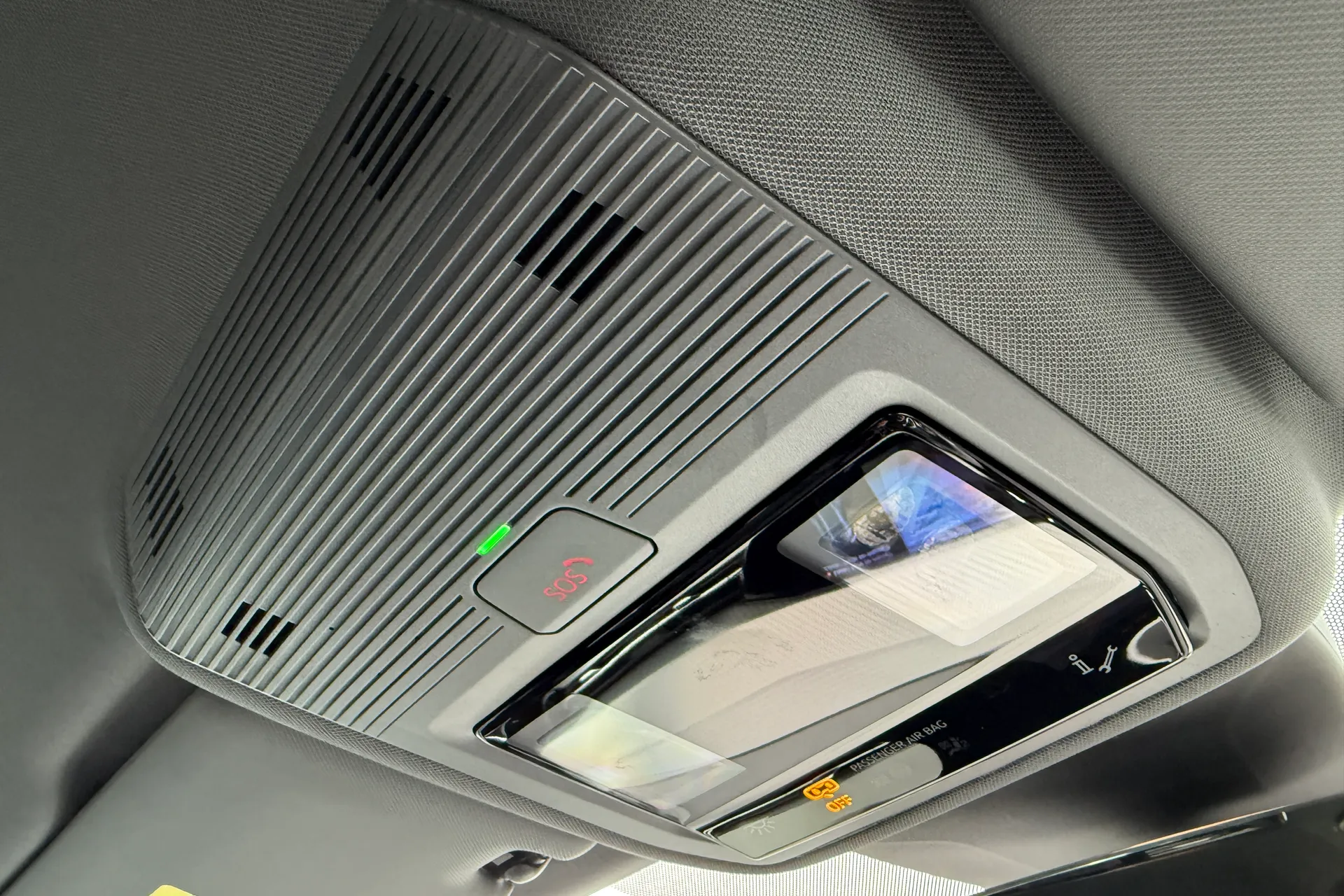 Audi Q4 thumbnail image number 26