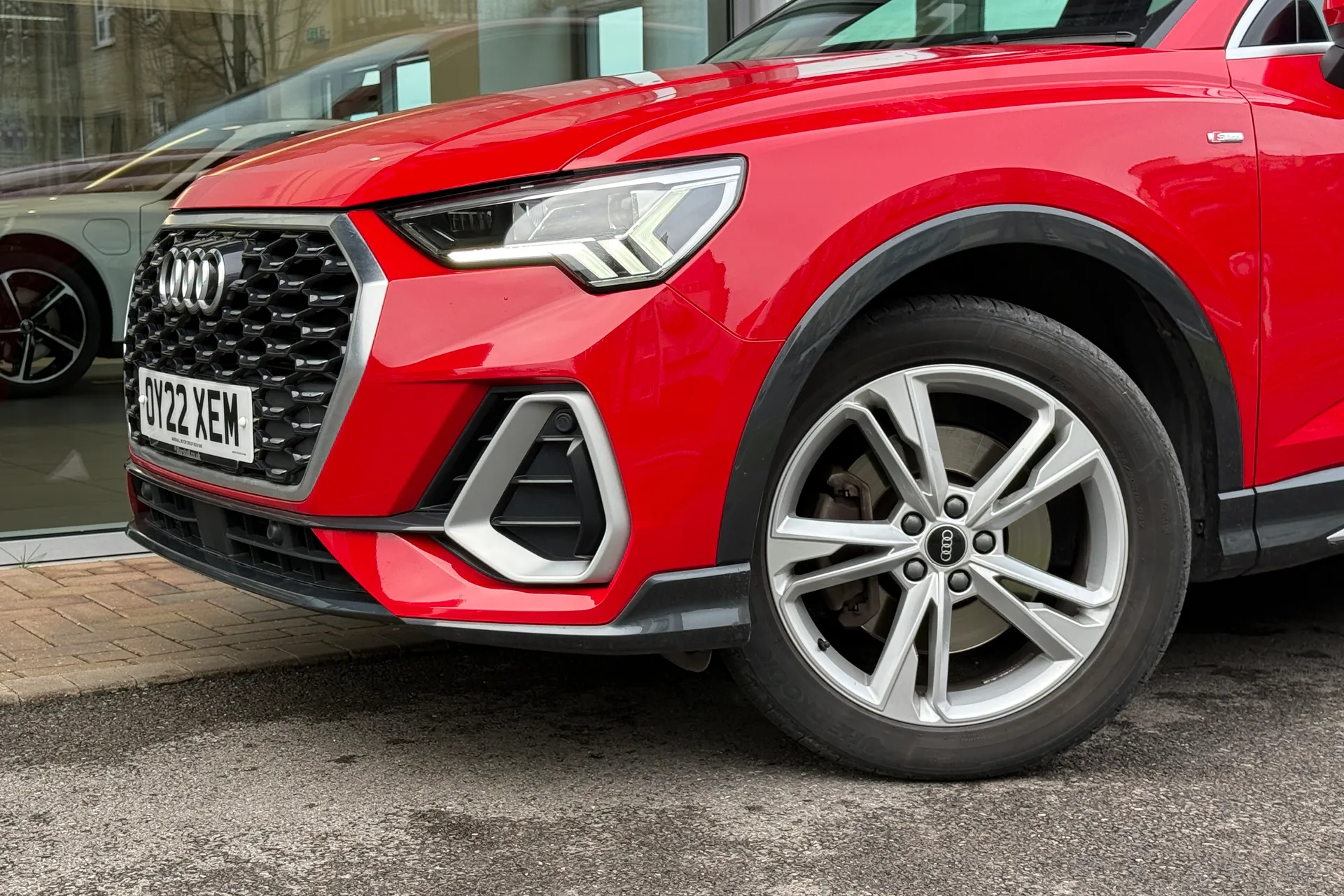 Audi Q3 thumbnail image number 55