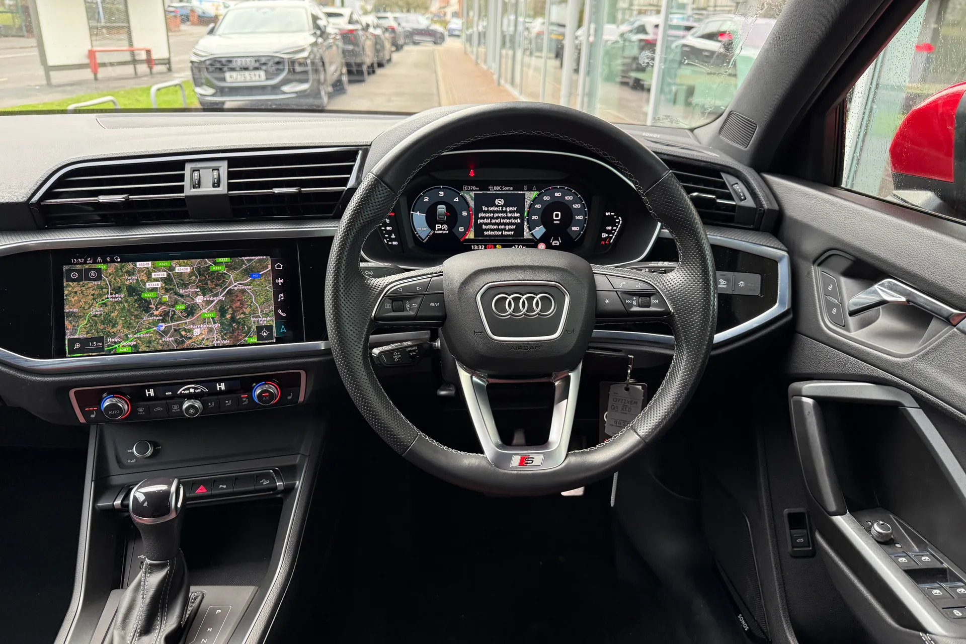 Audi Q3 thumbnail image number 39