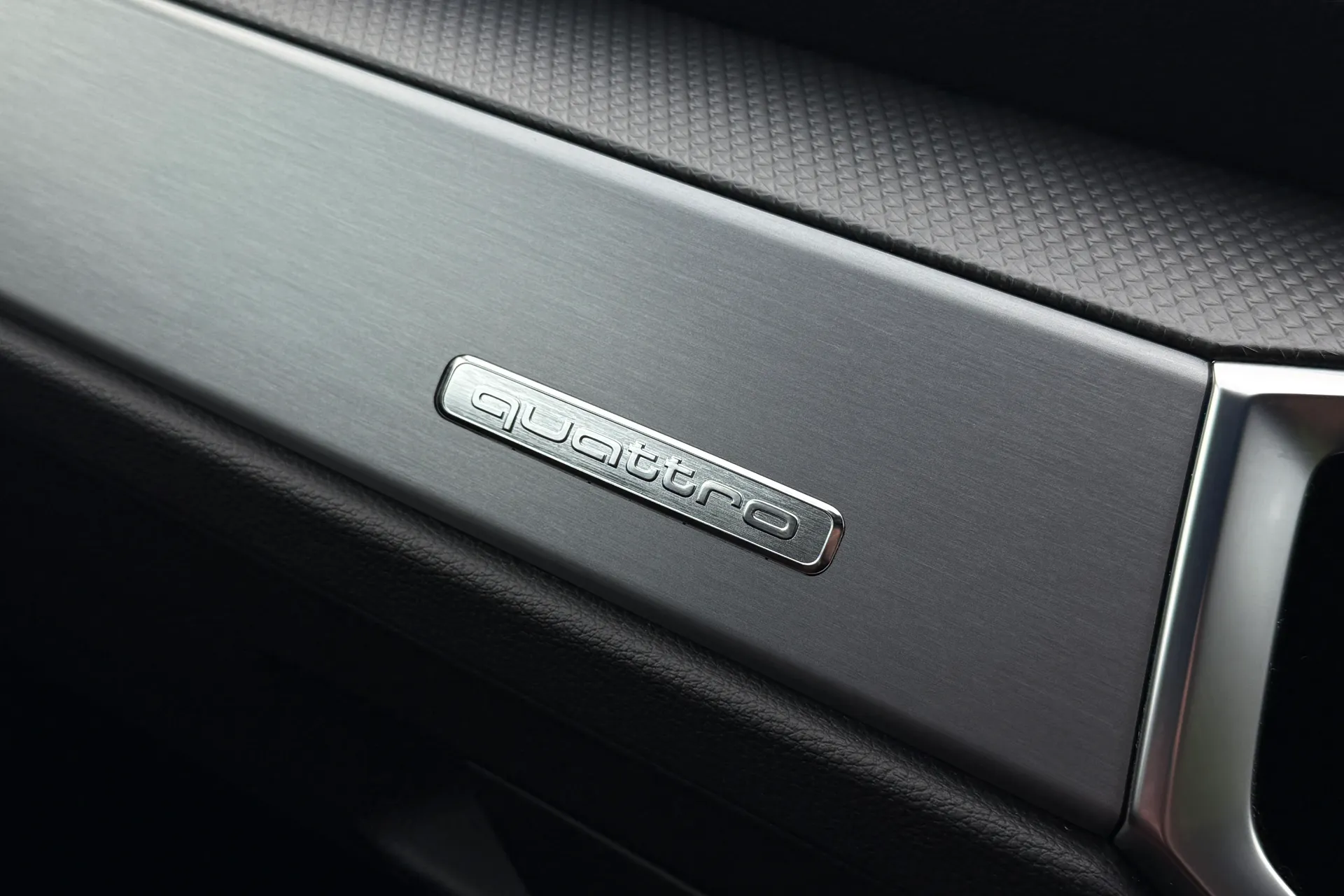 Audi Q3 thumbnail image number 28