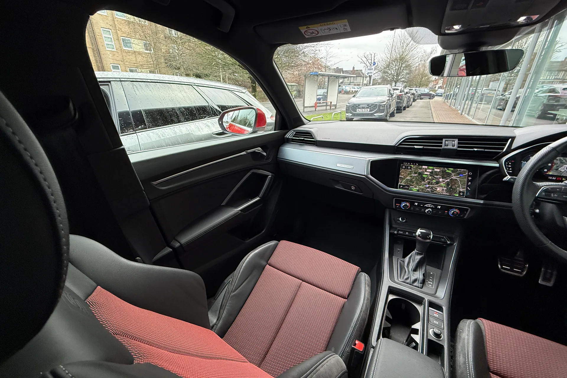 Audi Q3 thumbnail image number 41