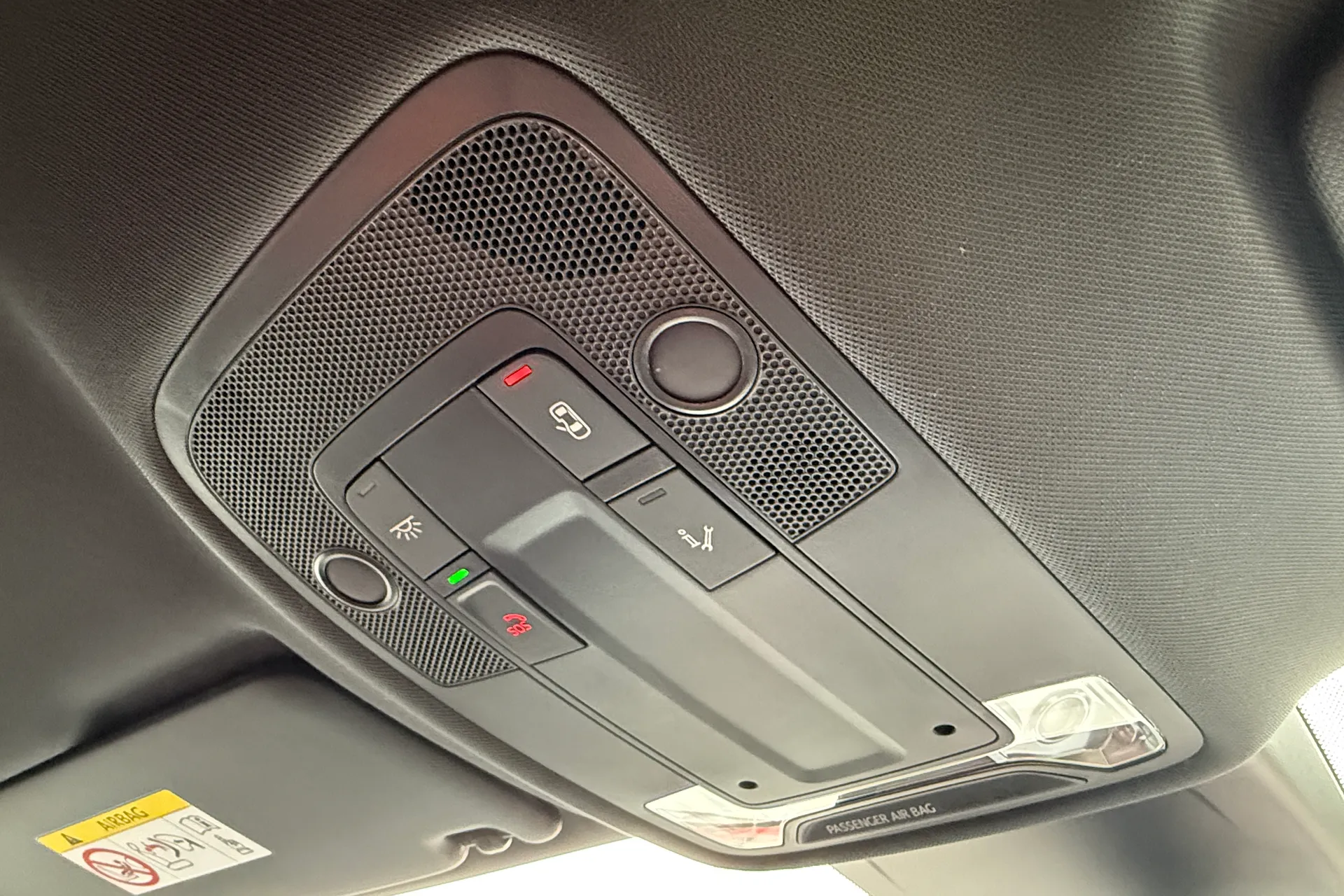 Audi Q3 thumbnail image number 31