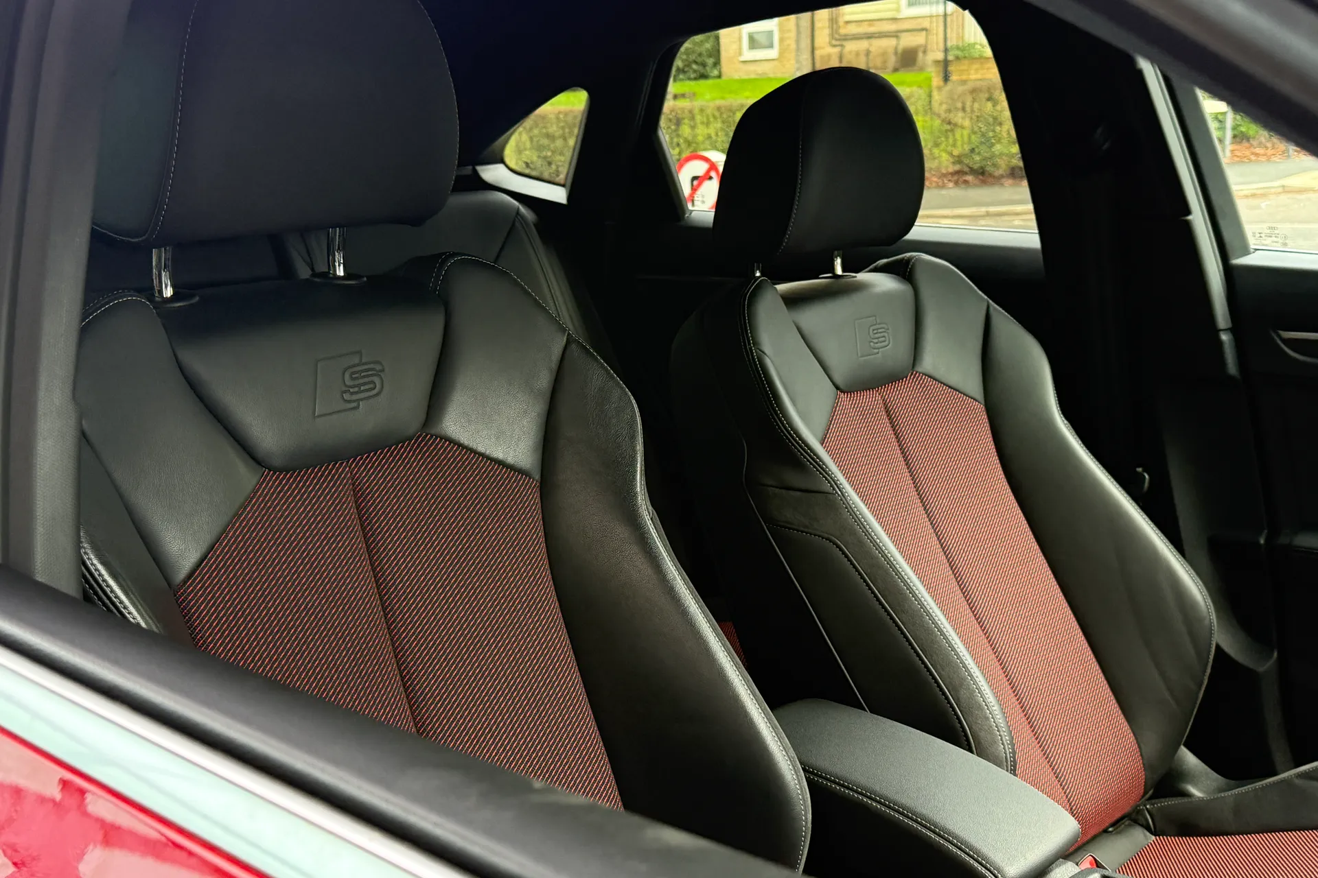 Audi Q3 thumbnail image number 34