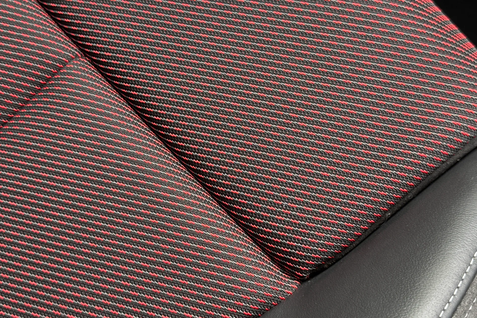 Audi Q3 thumbnail image number 27