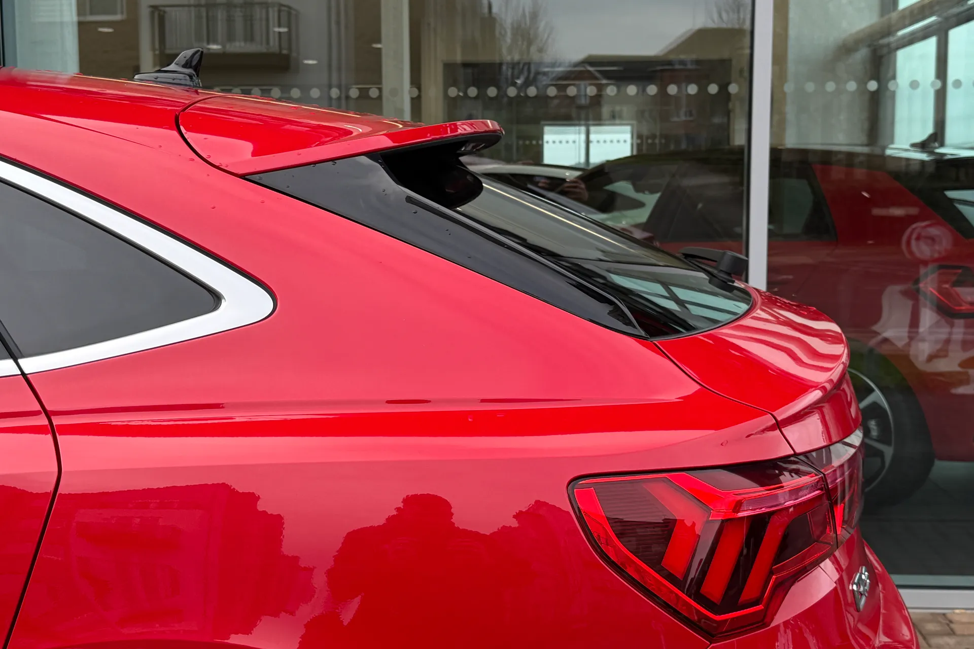 Audi Q3 thumbnail image number 44