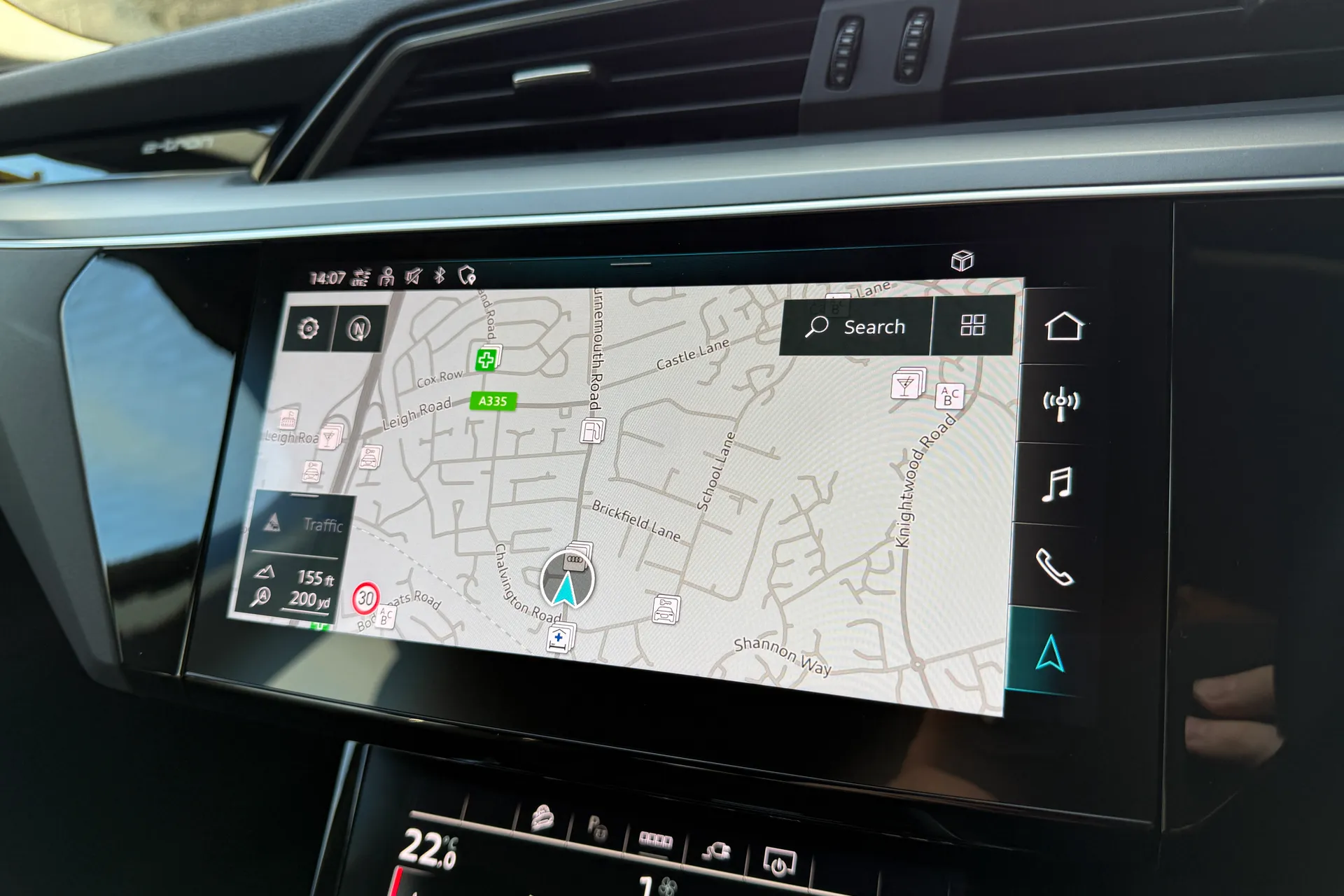 Audi e-tron thumbnail image number 4