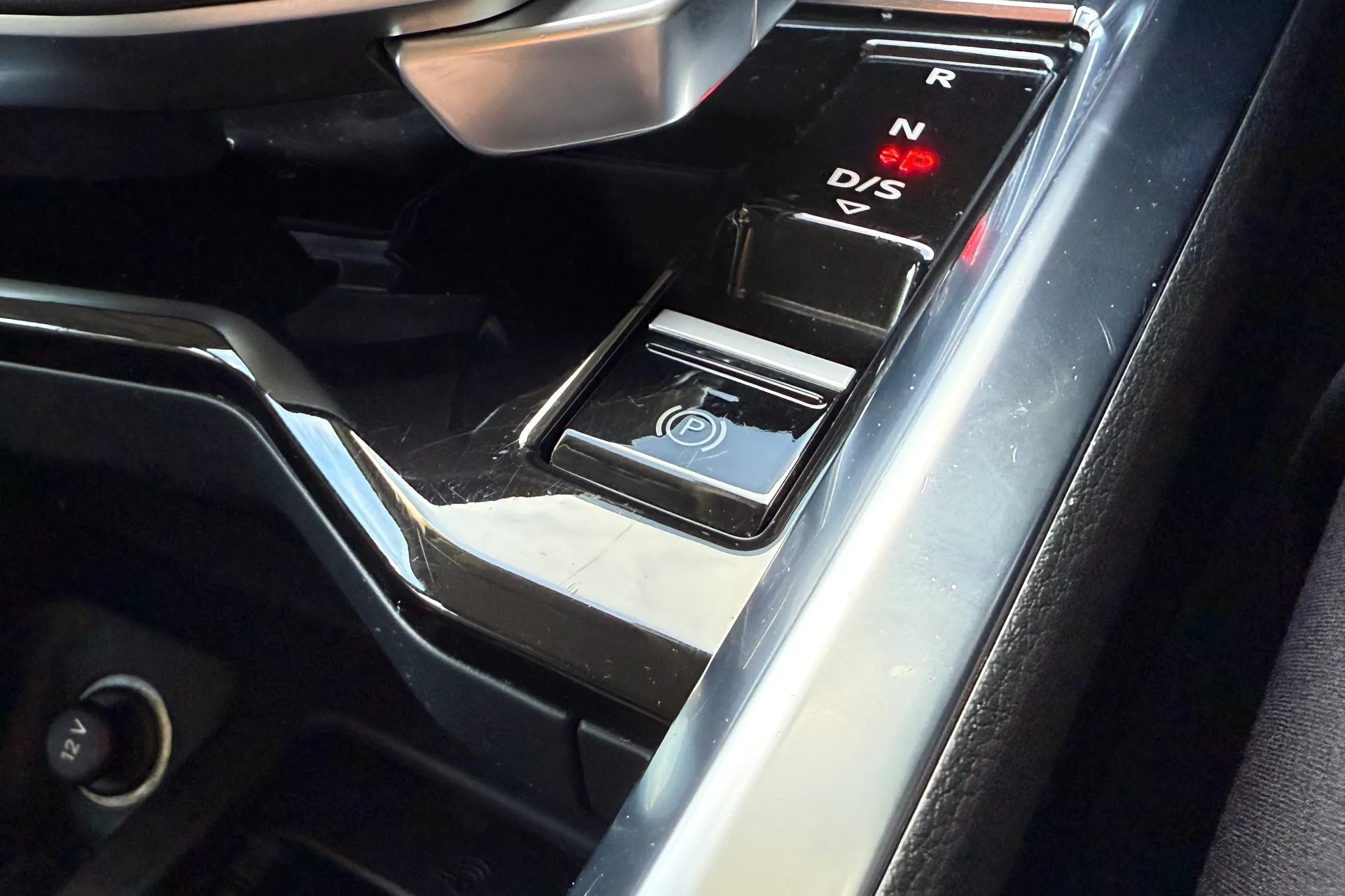 Audi e-tron thumbnail image number 20