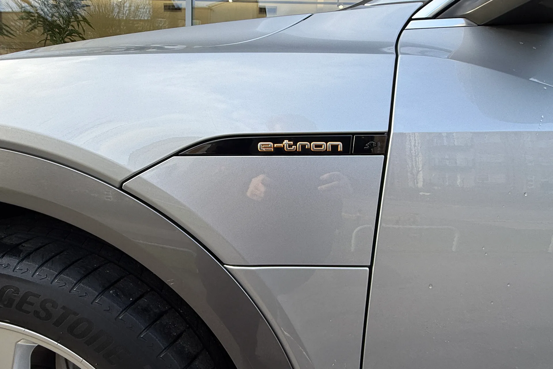 Audi e-tron thumbnail image number 59