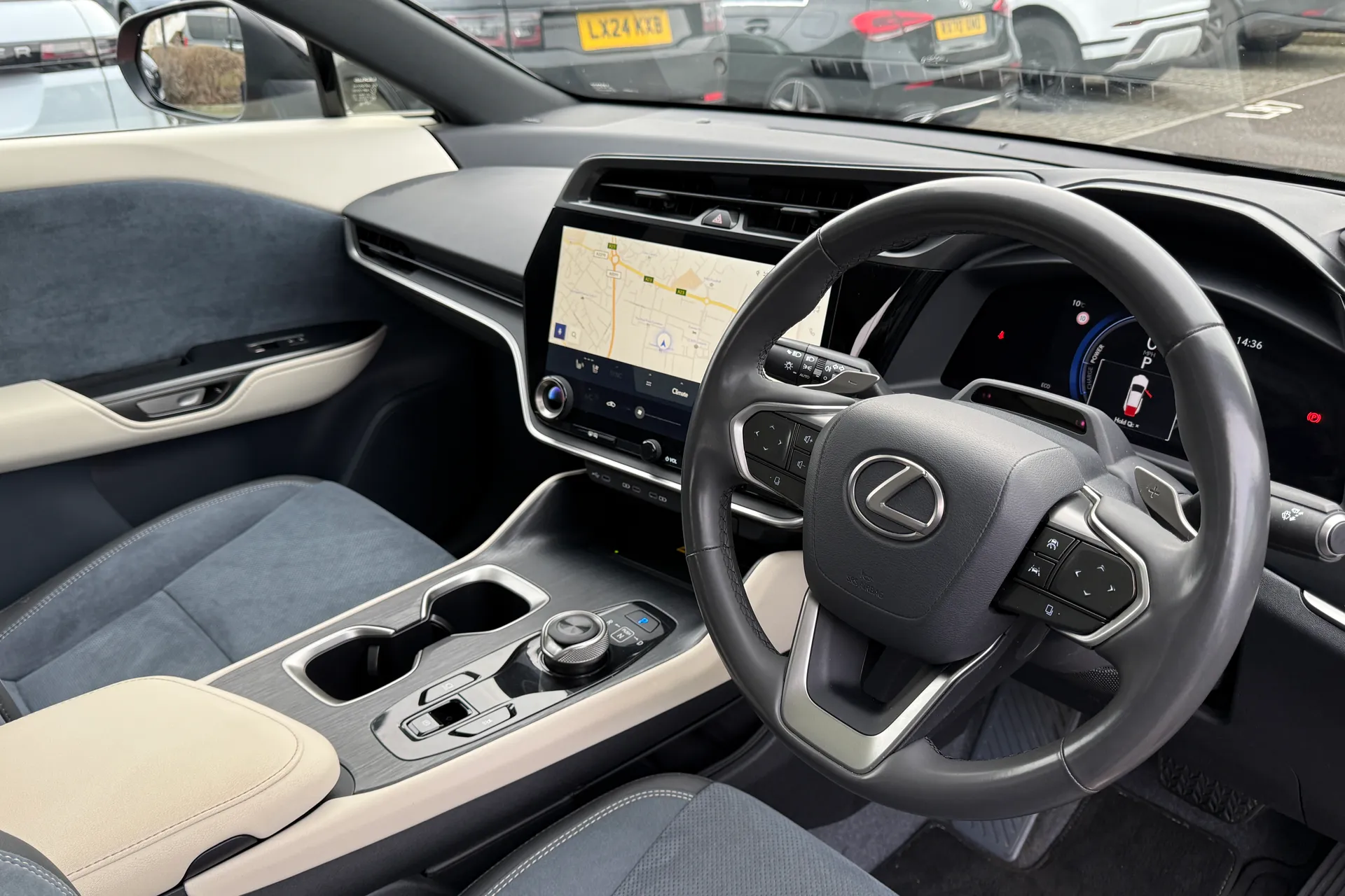 LEXUS RZ thumbnail image number 42