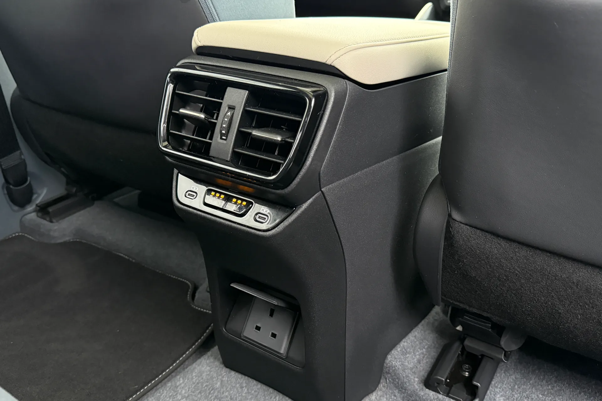 LEXUS RZ thumbnail image number 39