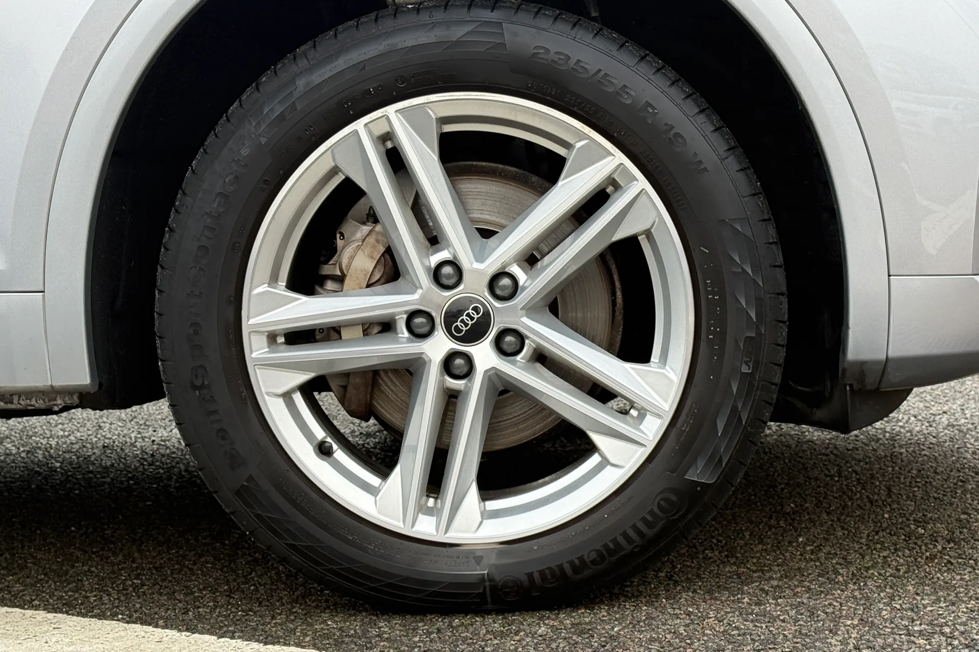 Audi Q5 thumbnail image number 24