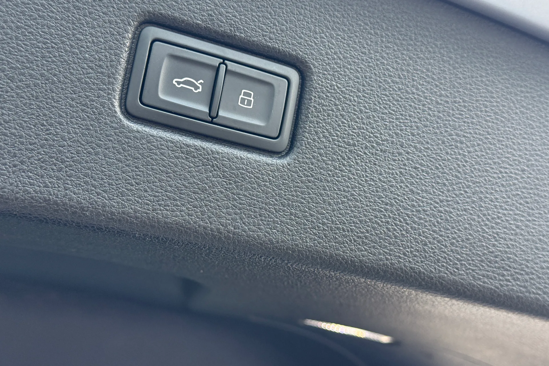 Audi Q5 thumbnail image number 35