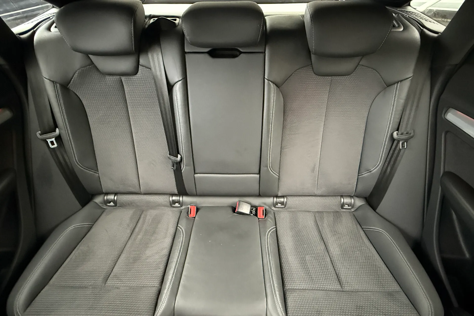 Audi Q5 thumbnail image number 26