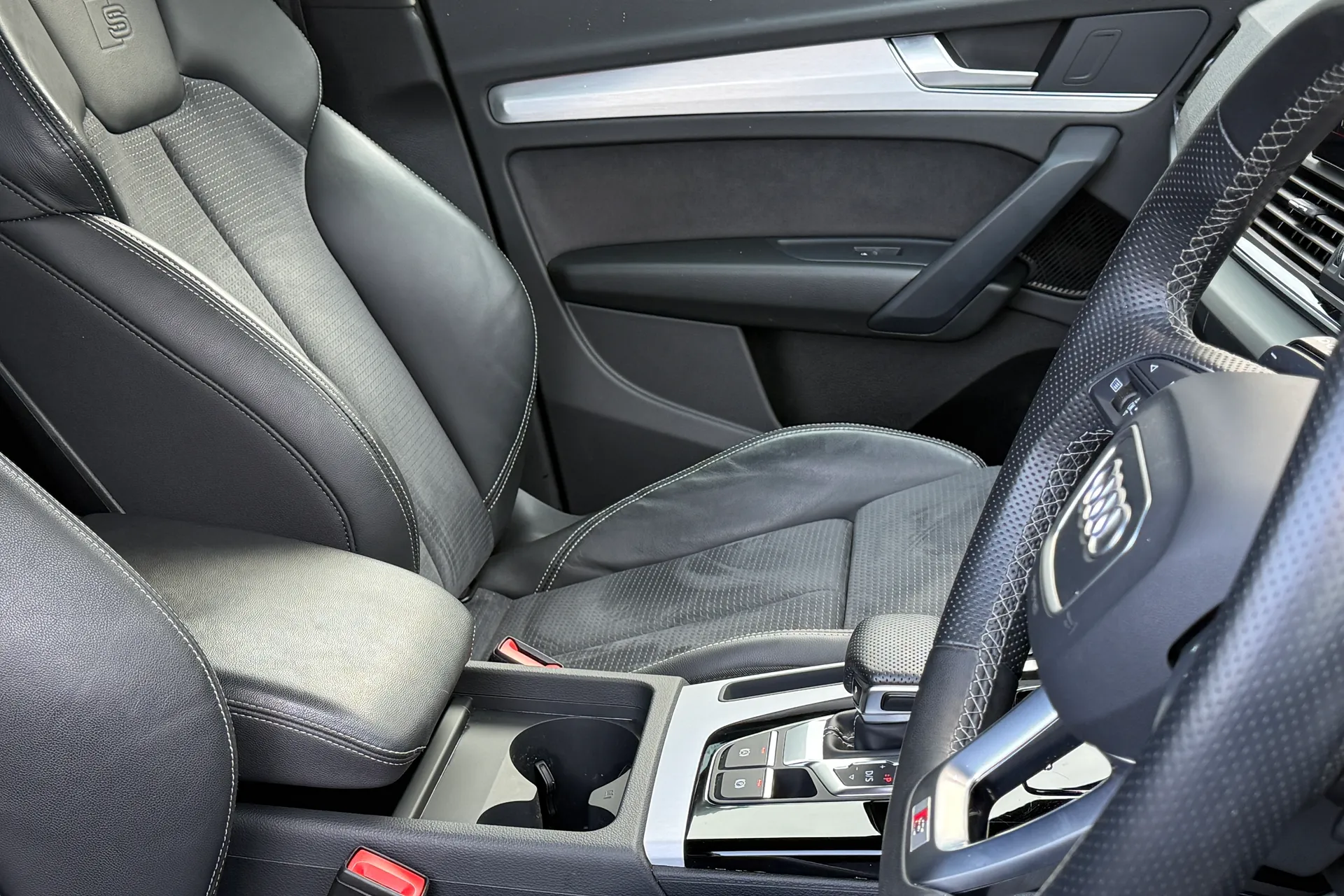 Audi Q5 thumbnail image number 42