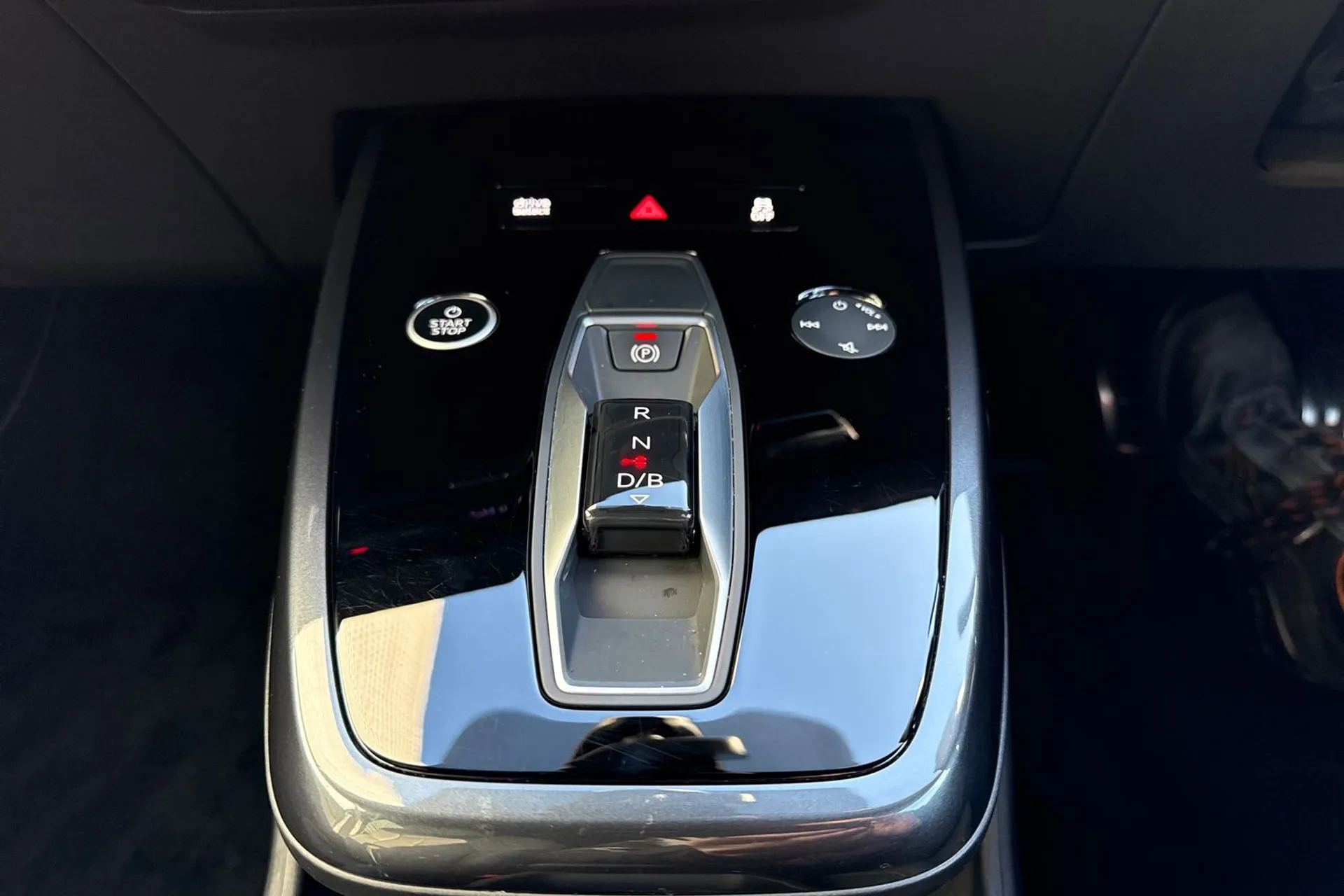 Audi Q4 thumbnail image number 34