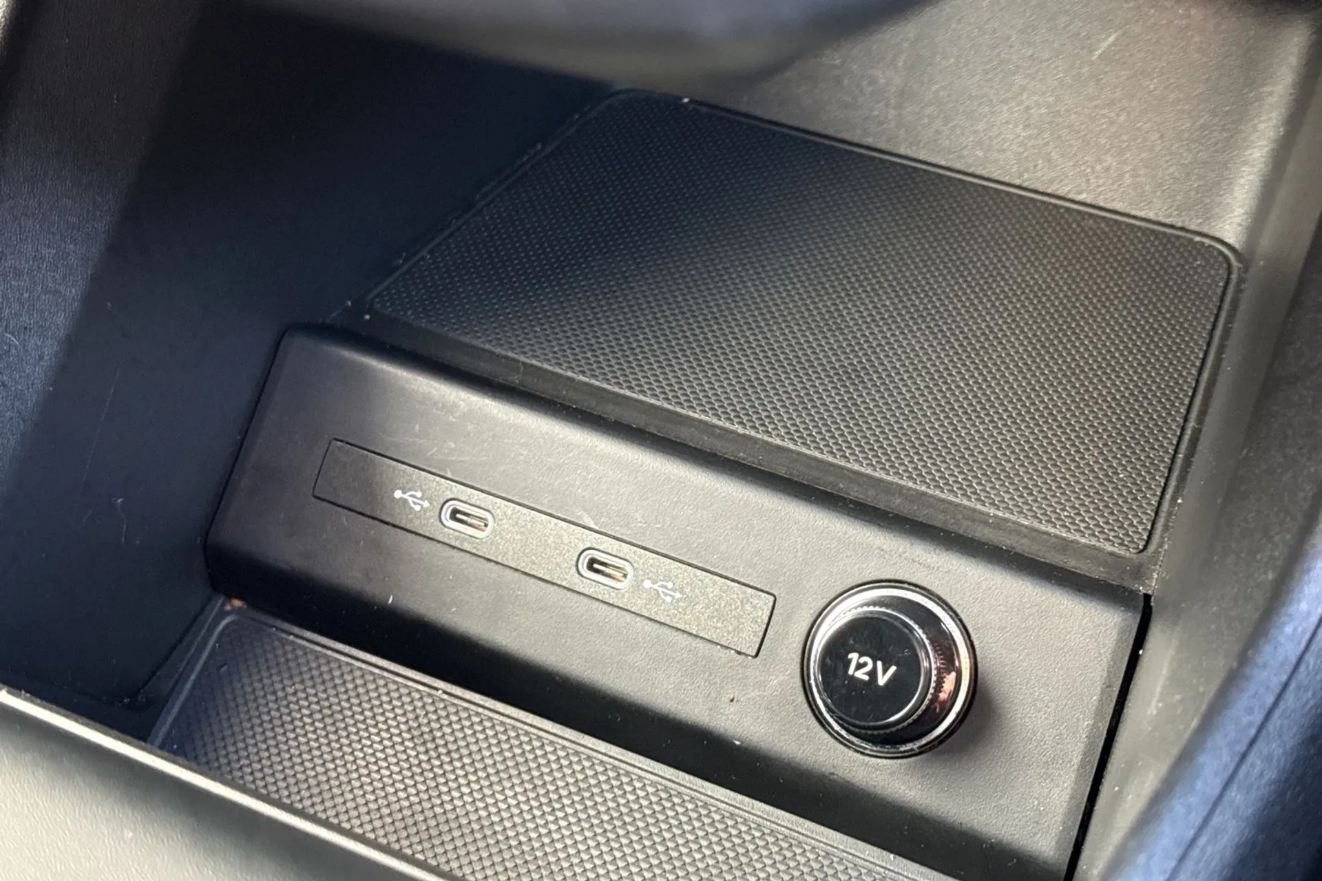 Audi Q4 thumbnail image number 24