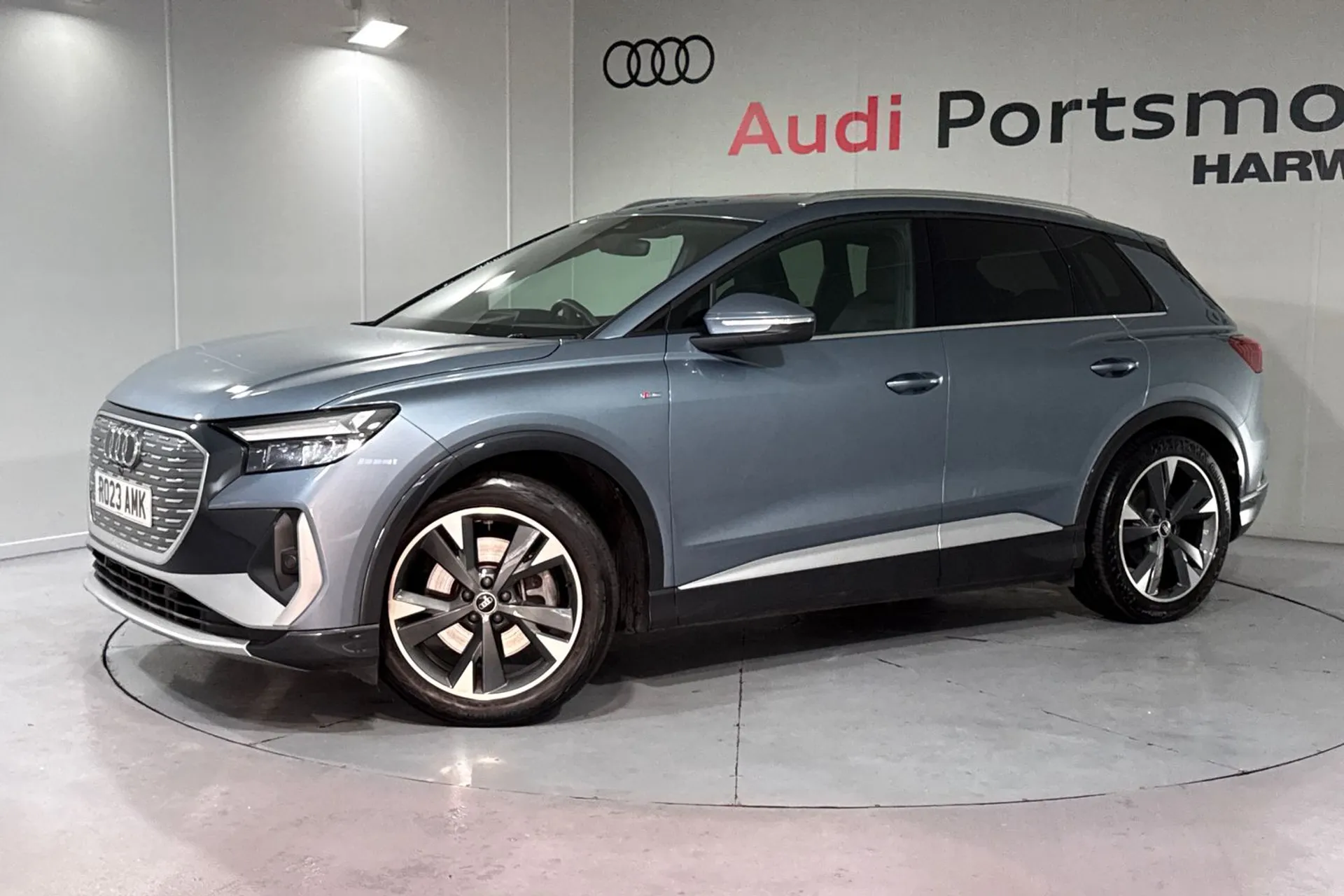 Audi Q4 thumbnail image number 7