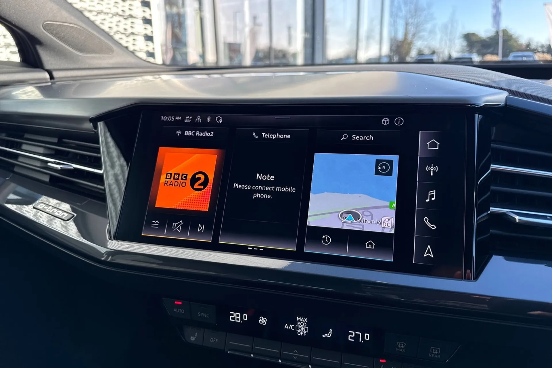 Audi Q4 thumbnail image number 8