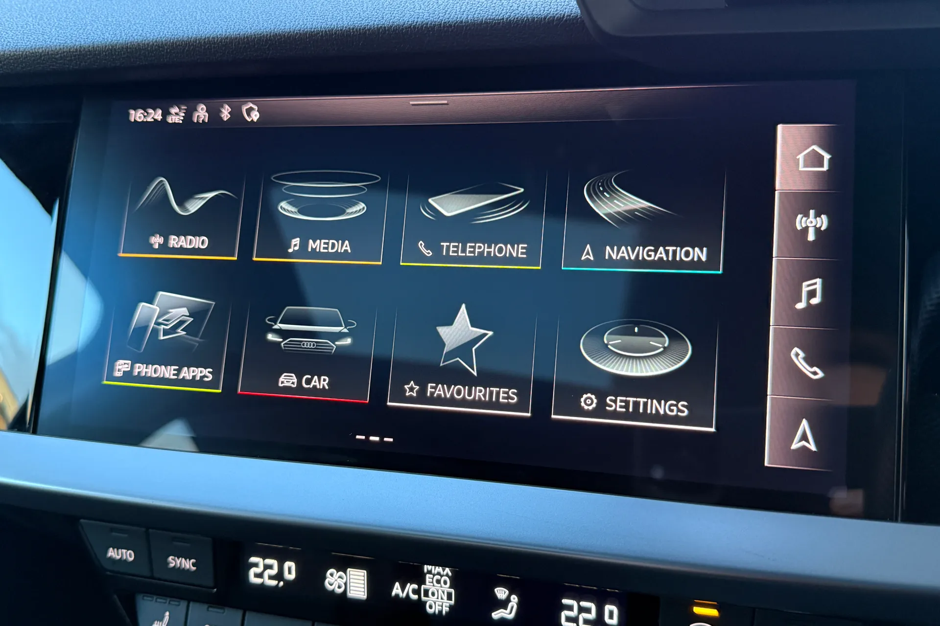 Audi A3 thumbnail image number 10