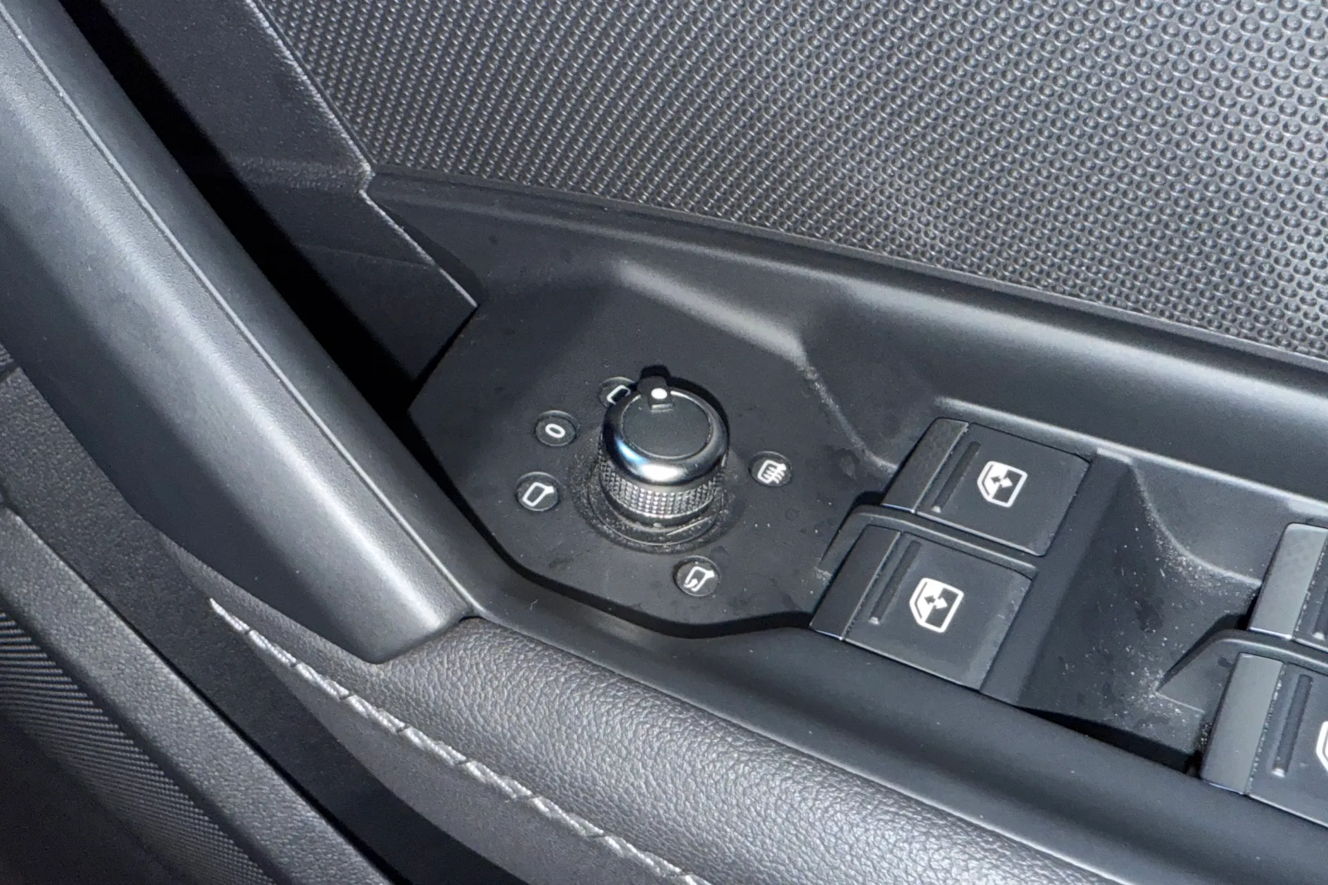 Audi A3 thumbnail image number 25