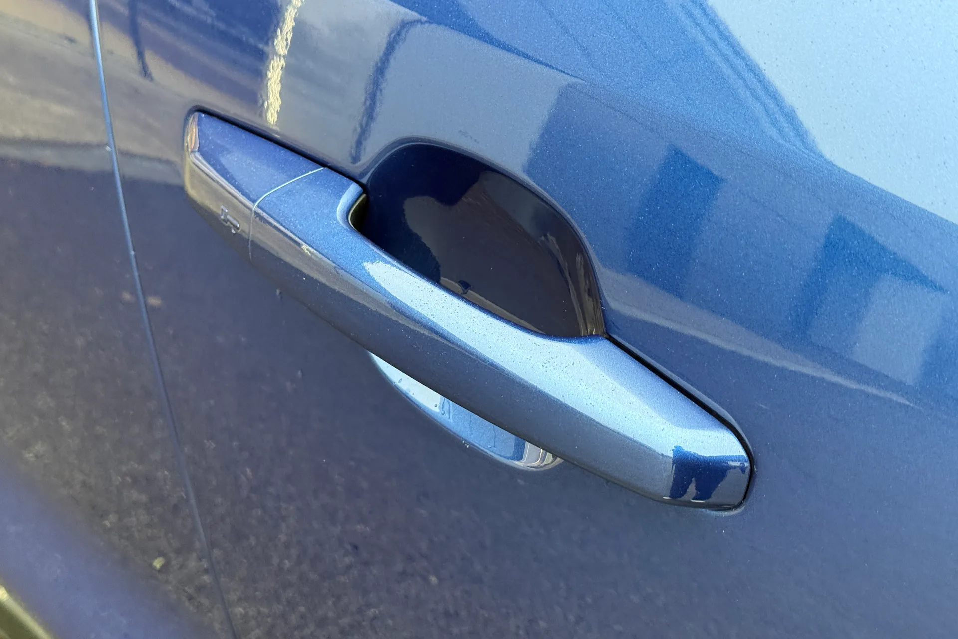 Jaguar F-PACE thumbnail image number 33