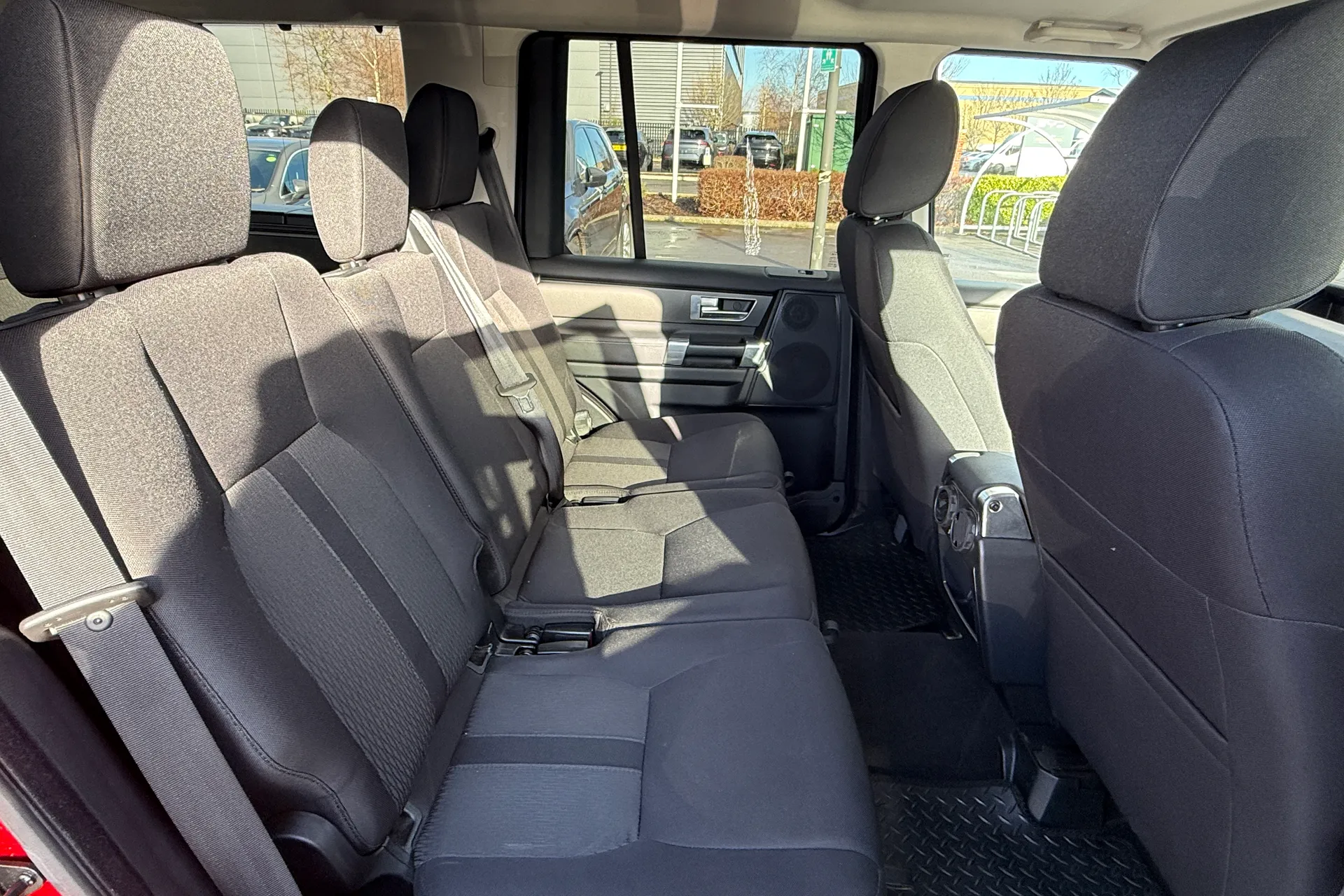 LAND ROVER DISCOVERY thumbnail image number 28