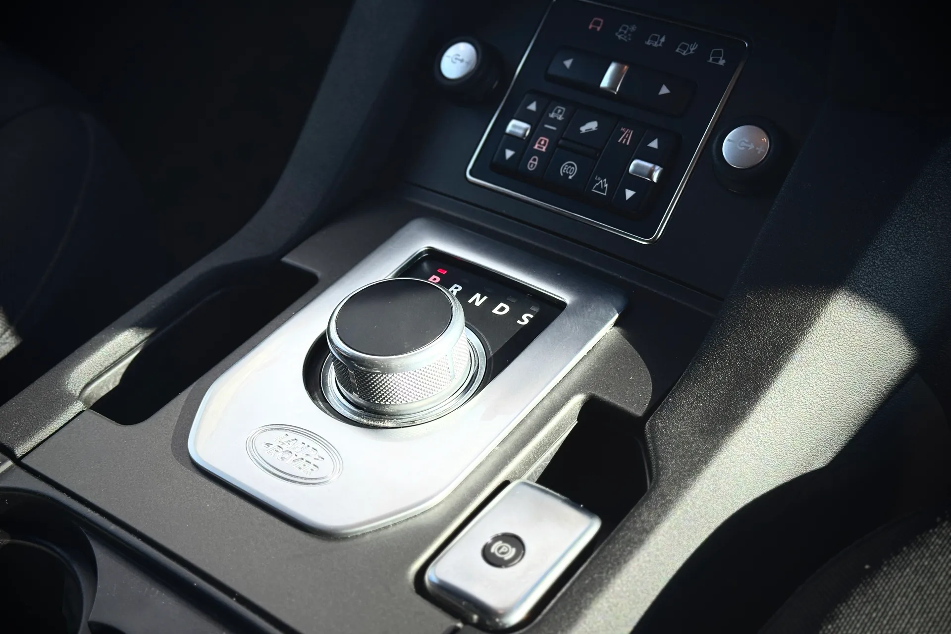 LAND ROVER DISCOVERY thumbnail image number 16