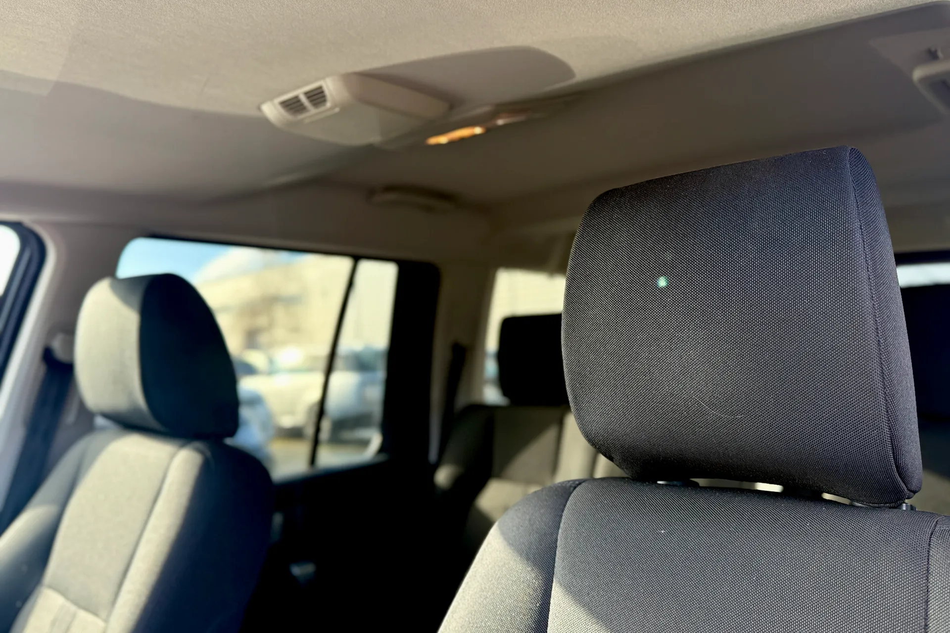 LAND ROVER DISCOVERY thumbnail image number 4