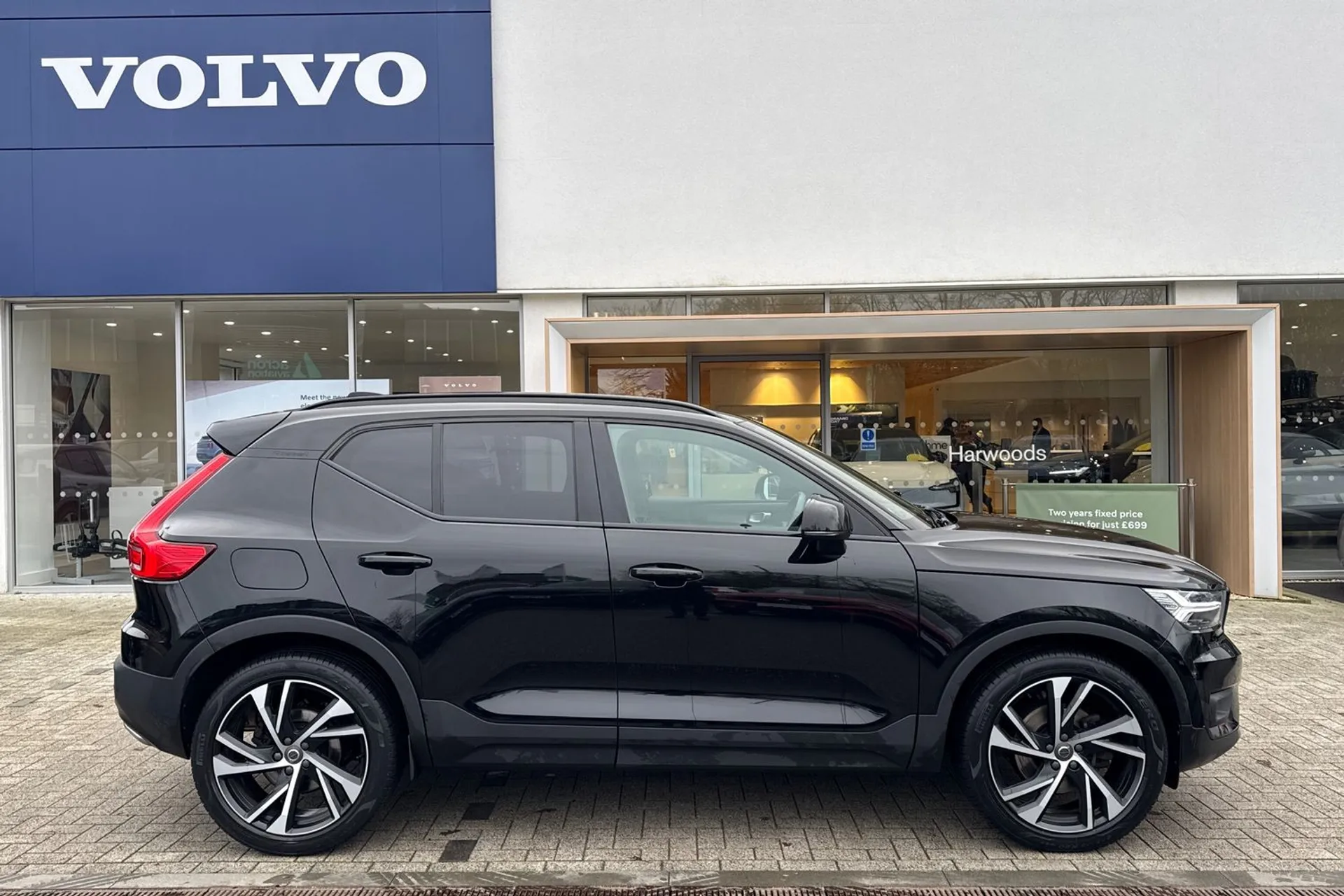 Volvo XC40 thumbnail image number 4