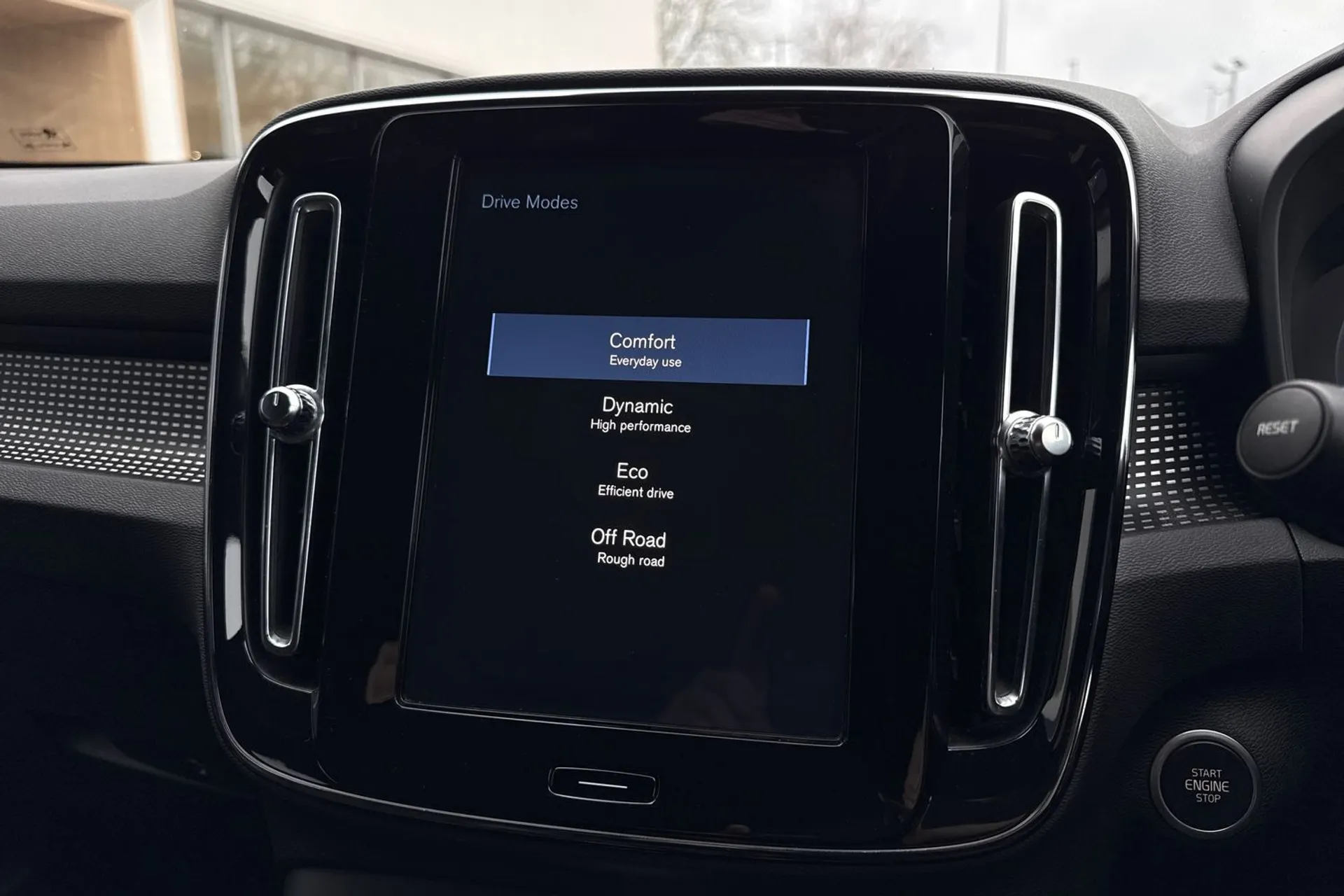 Volvo XC40 thumbnail image number 45