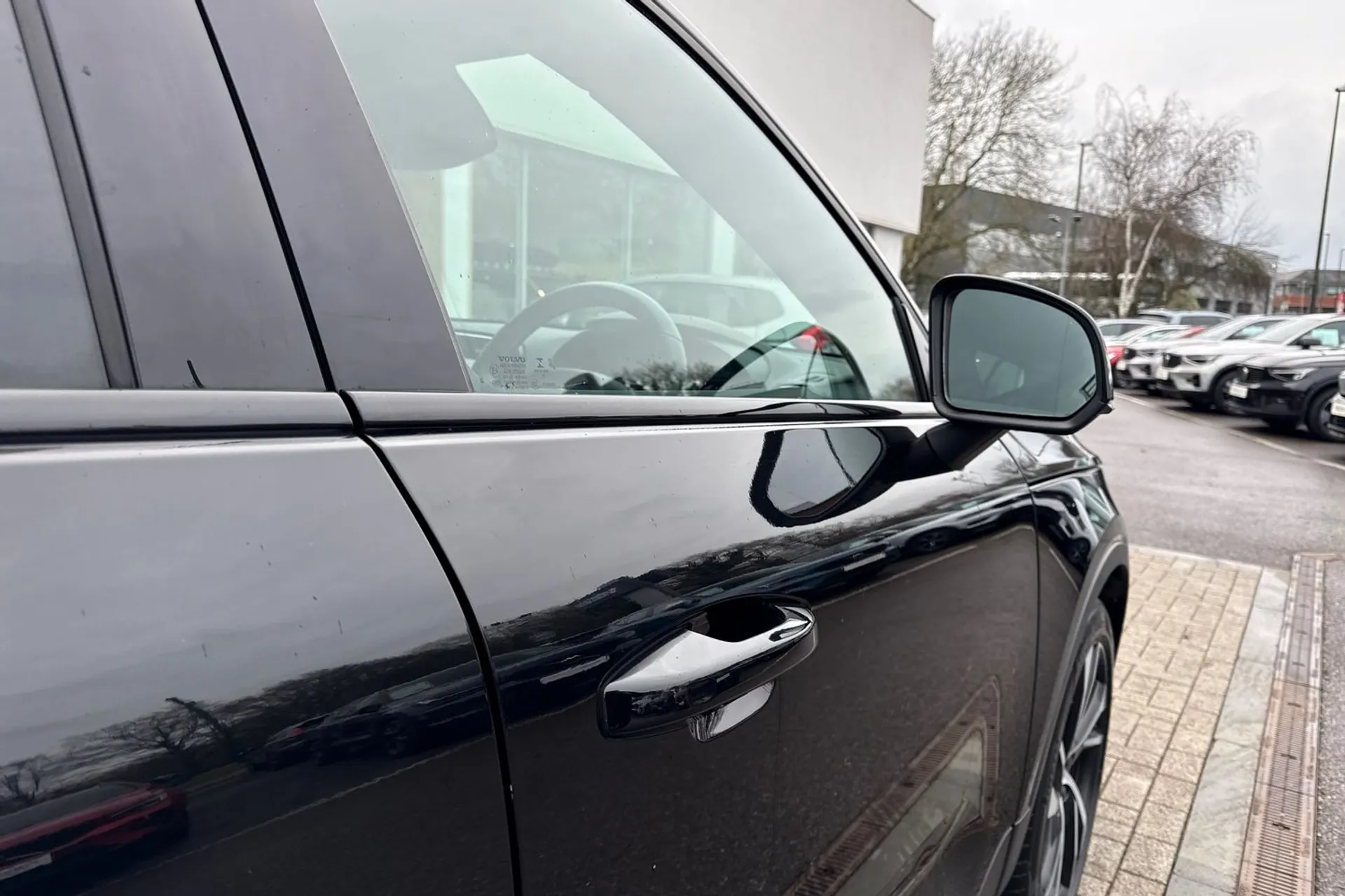 Volvo XC40 thumbnail image number 13