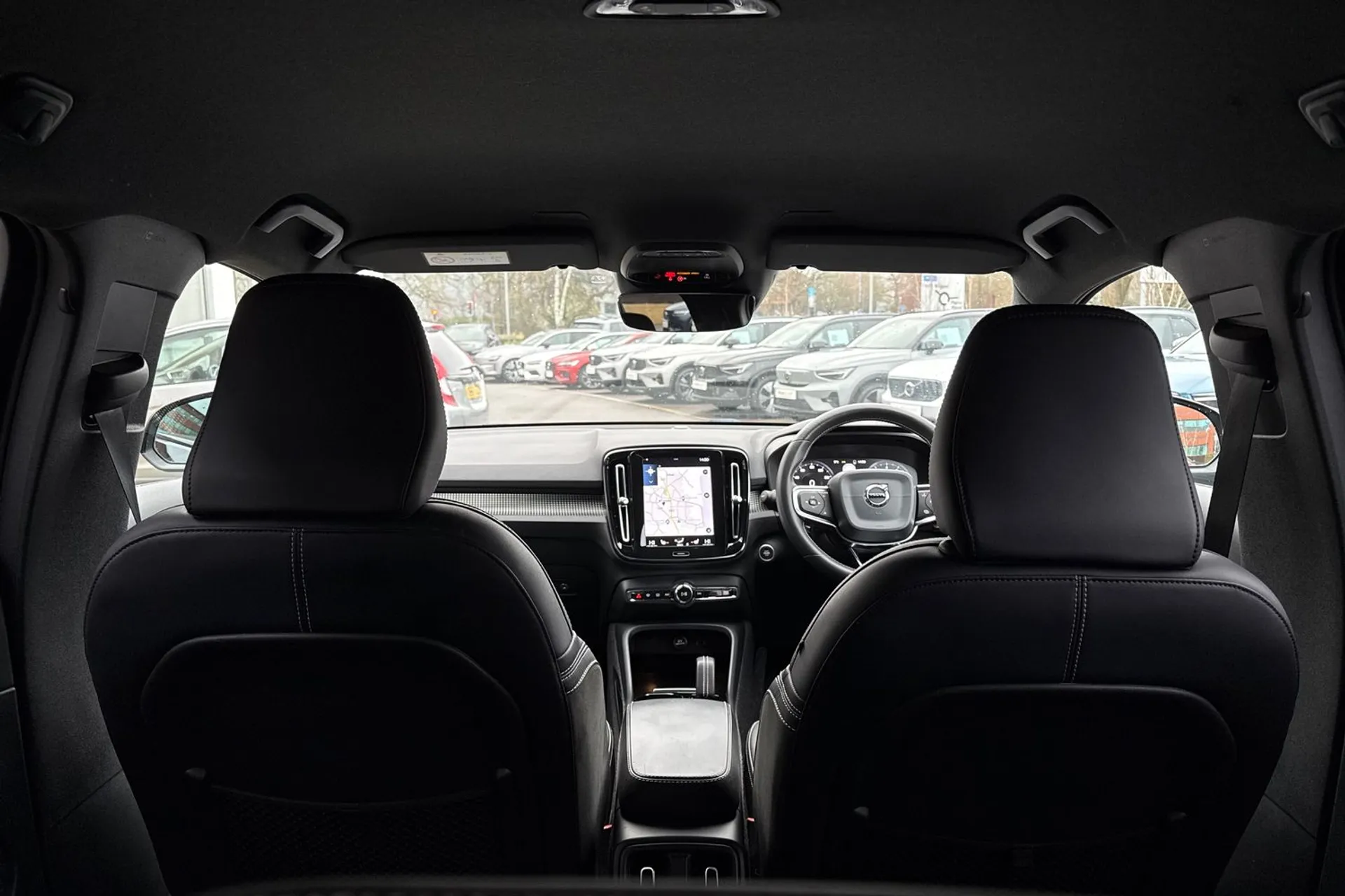 Volvo XC40 thumbnail image number 18