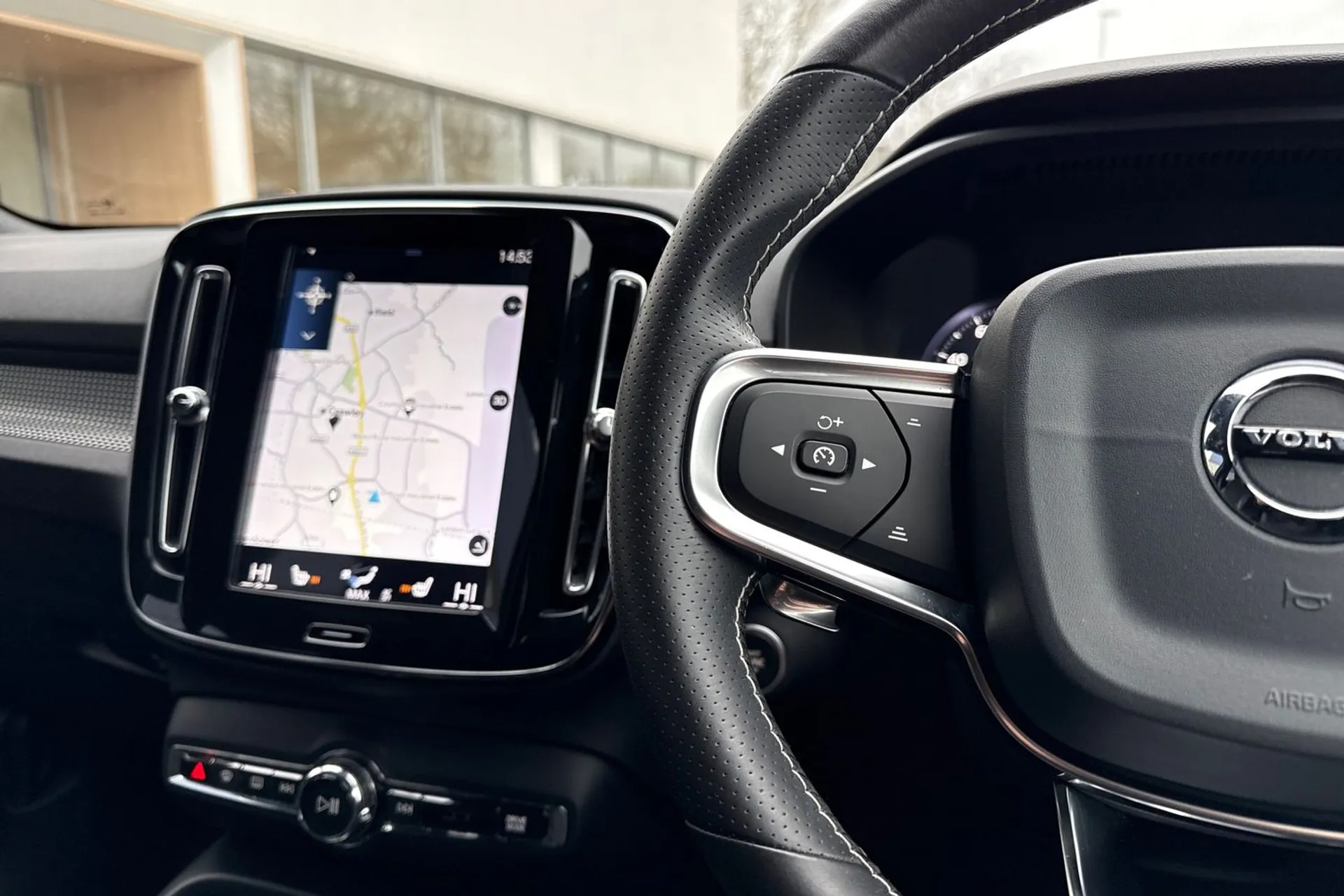 Volvo XC40 thumbnail image number 34