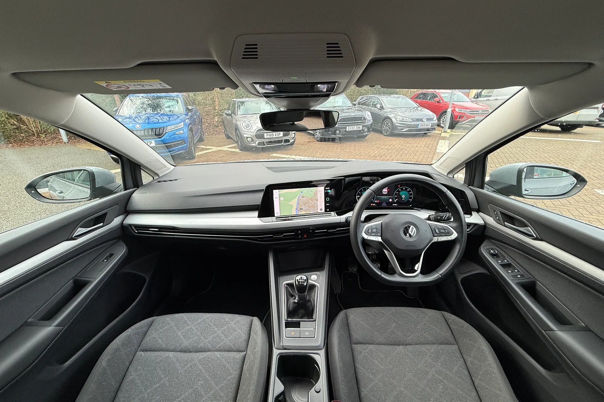 VOLKSWAGEN GOLF thumbnail image number 5