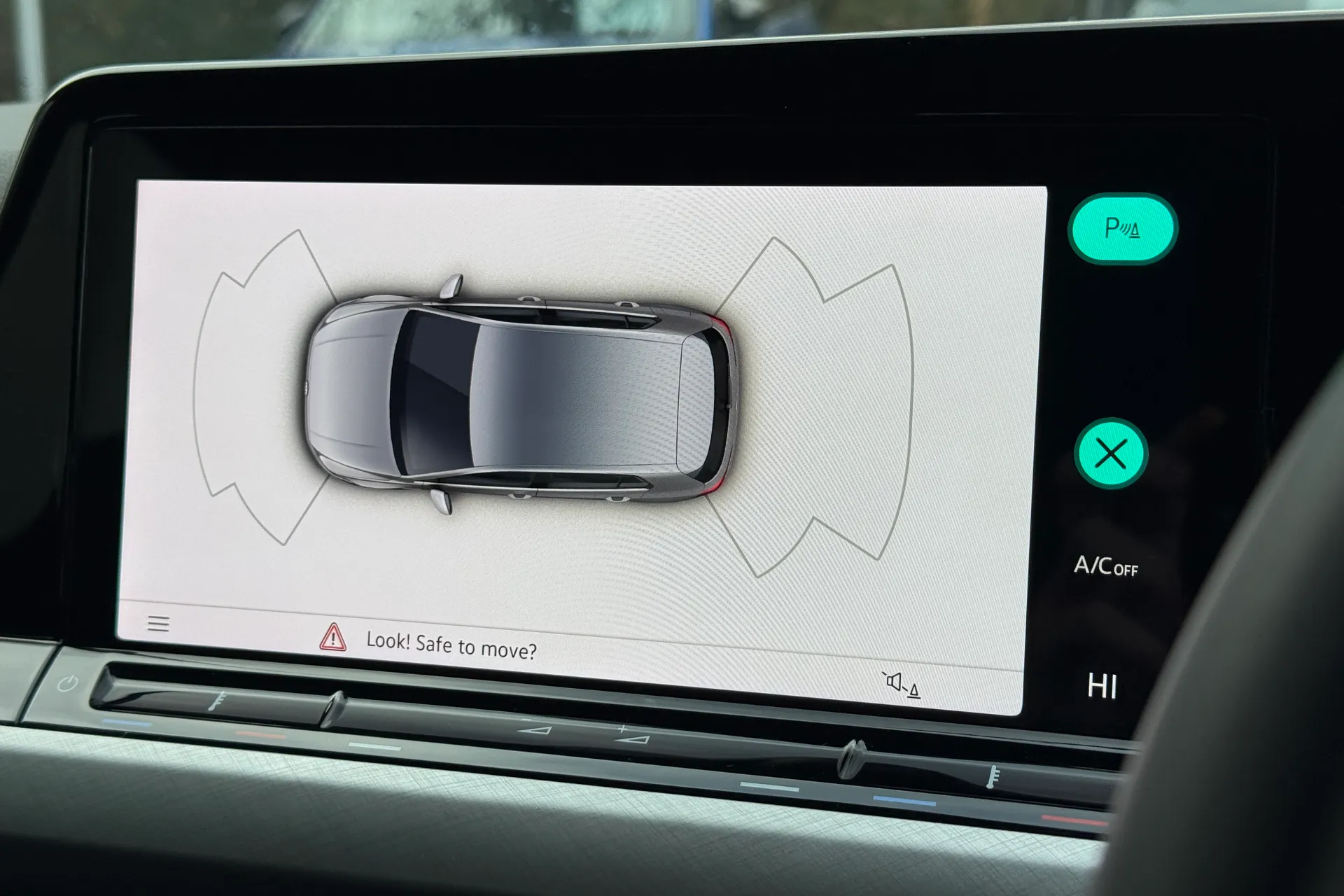 VOLKSWAGEN GOLF thumbnail image number 3