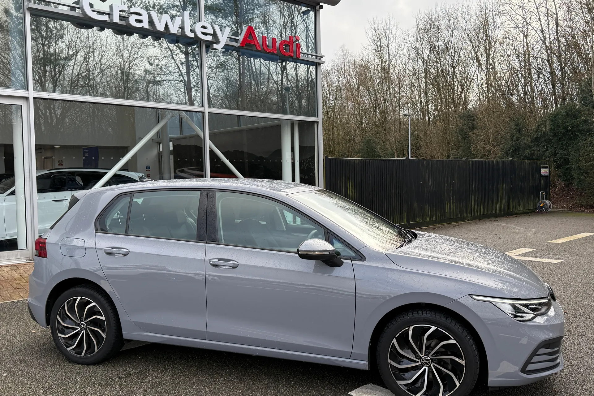 VOLKSWAGEN GOLF thumbnail image number 2