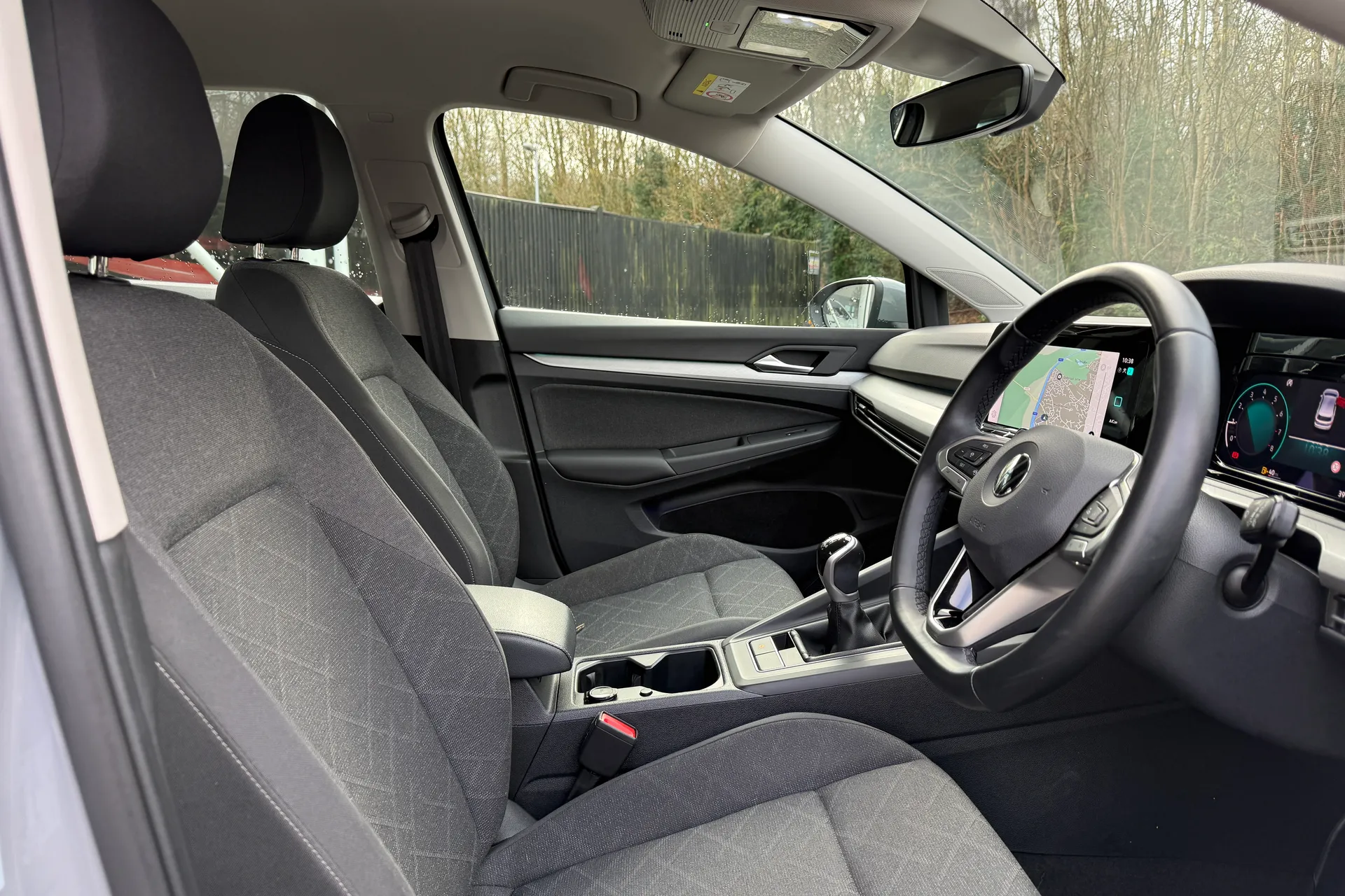 VOLKSWAGEN GOLF thumbnail image number 27