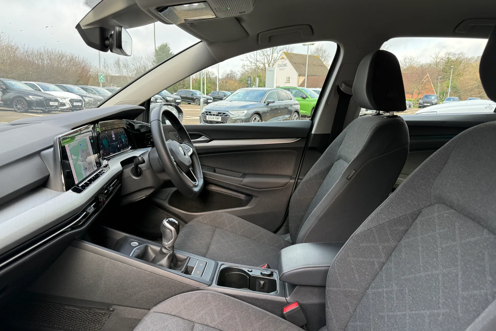 VOLKSWAGEN GOLF thumbnail image number 50